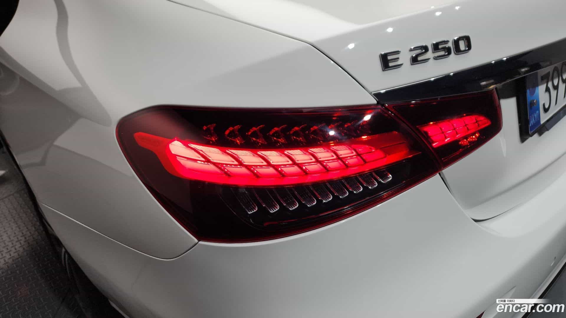 E-Class Mercedes-Benz 2020.11-OUTER-033