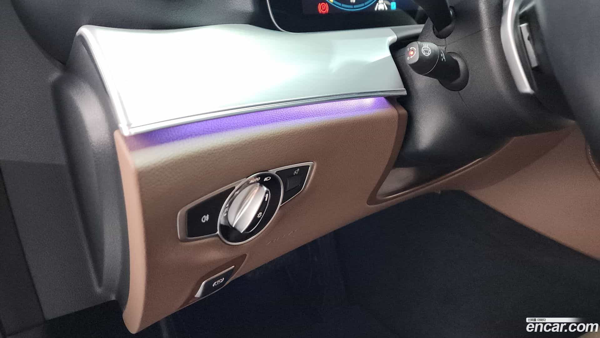 E-Class Mercedes-Benz 2020.11-OPTION-049