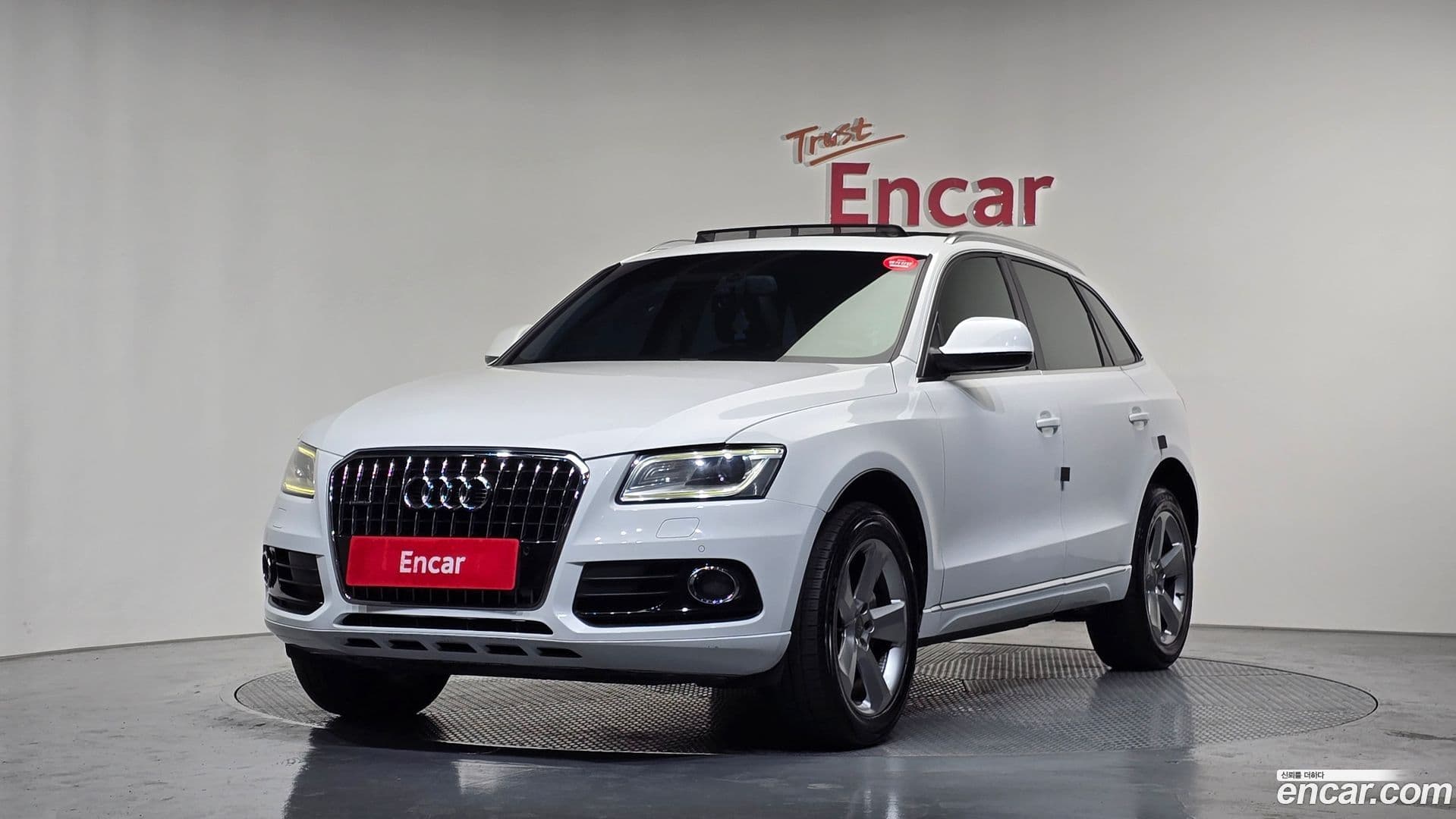 Main__Slider__Photo:Q5 Audi 2012.11-0