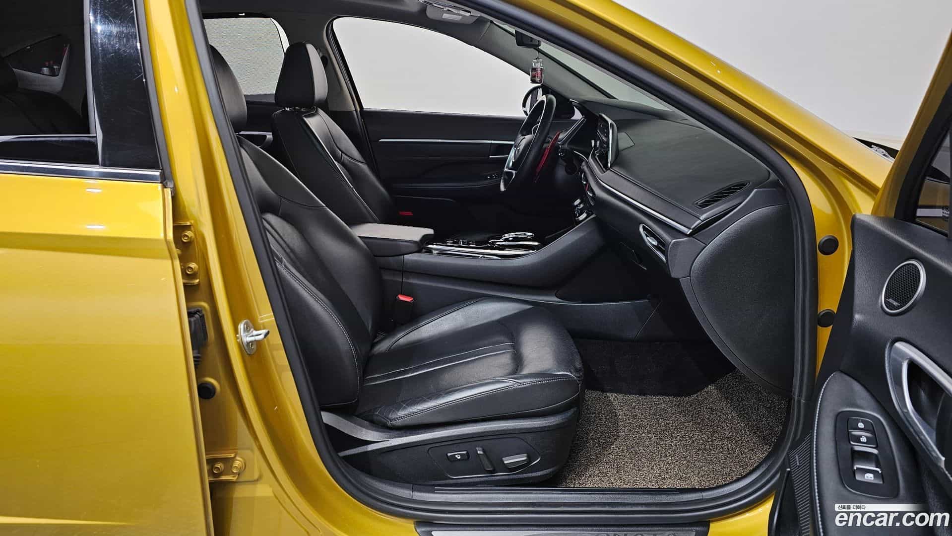 Sonata Hyundai 2020.1-INNER-036