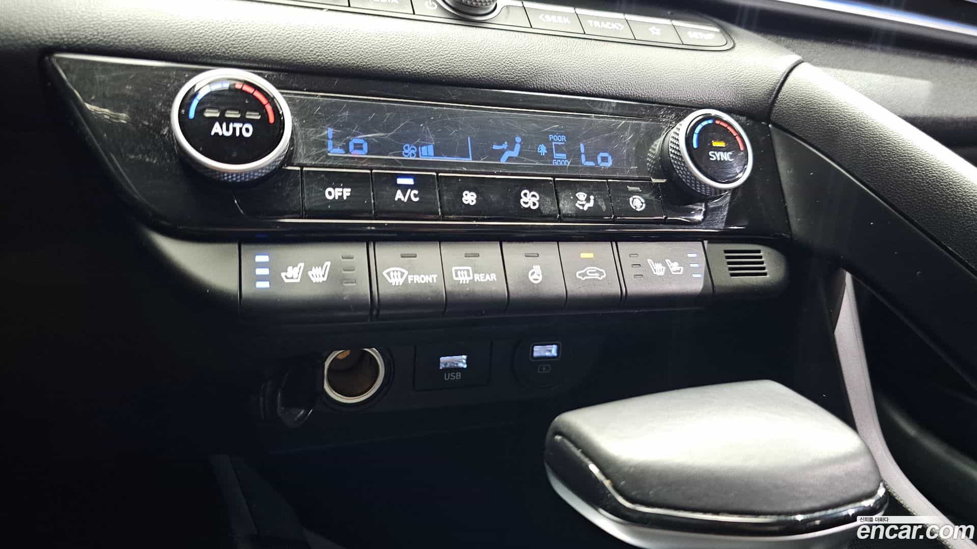 AVANTE Hyundai 2021.3-OPTION-040