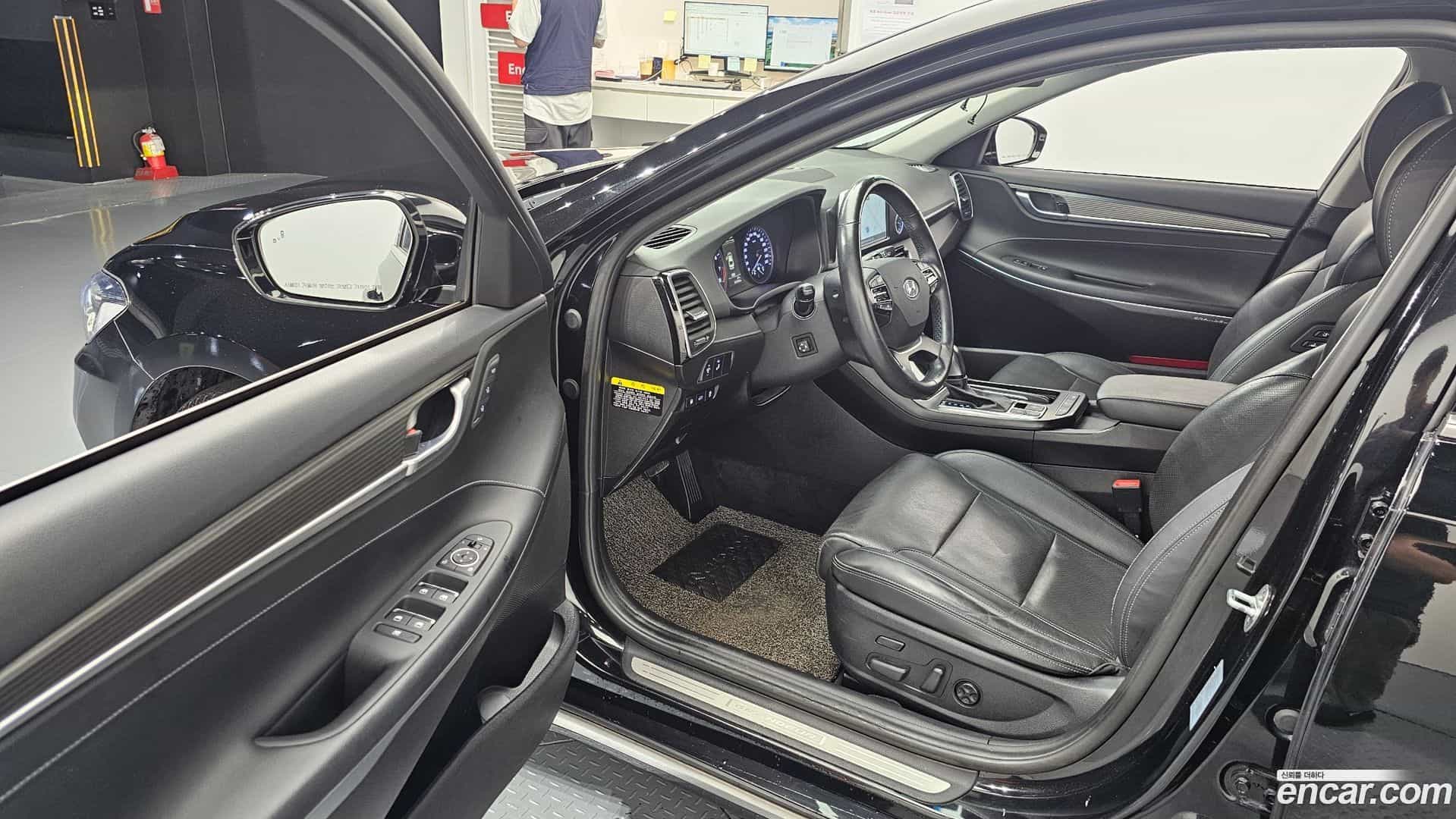 Grandeur Hyundai 2017.1-INNER-010