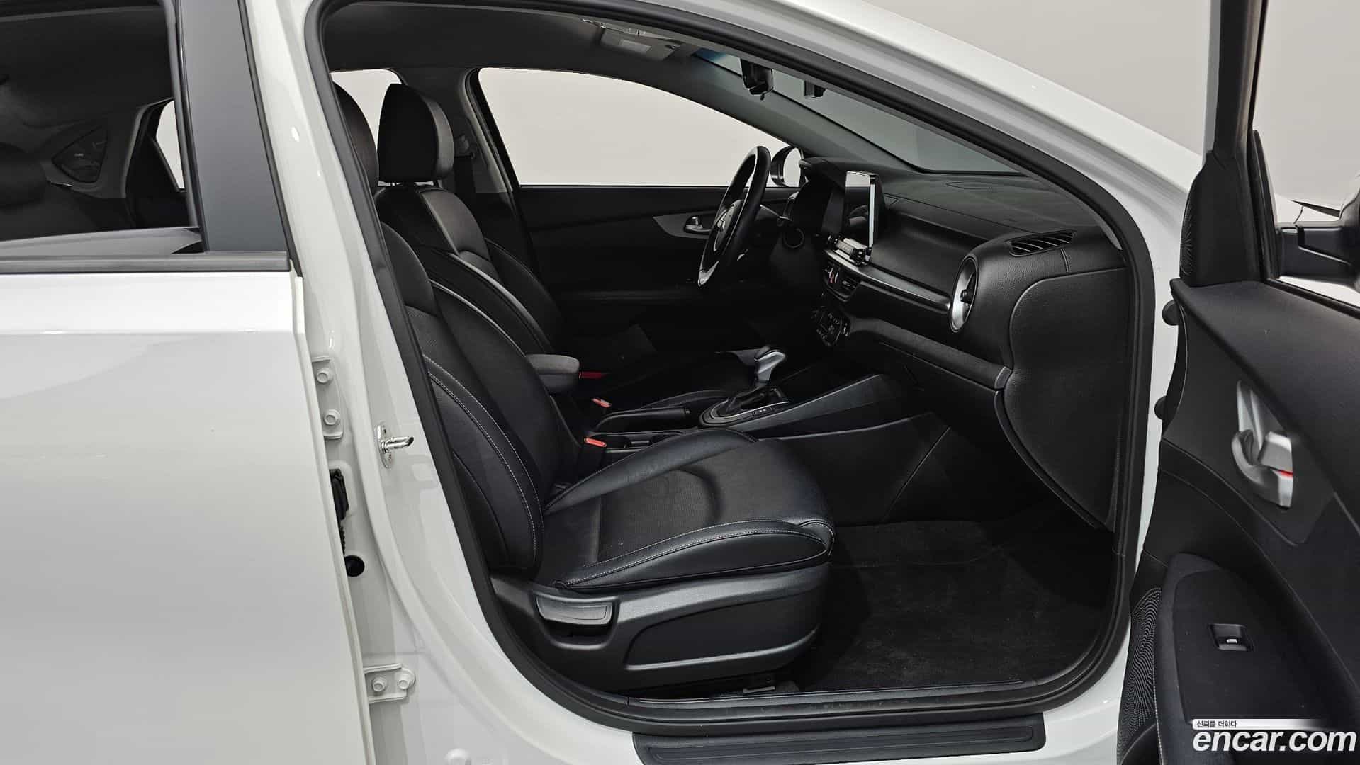K3 Kia 2020.0-INNER-036