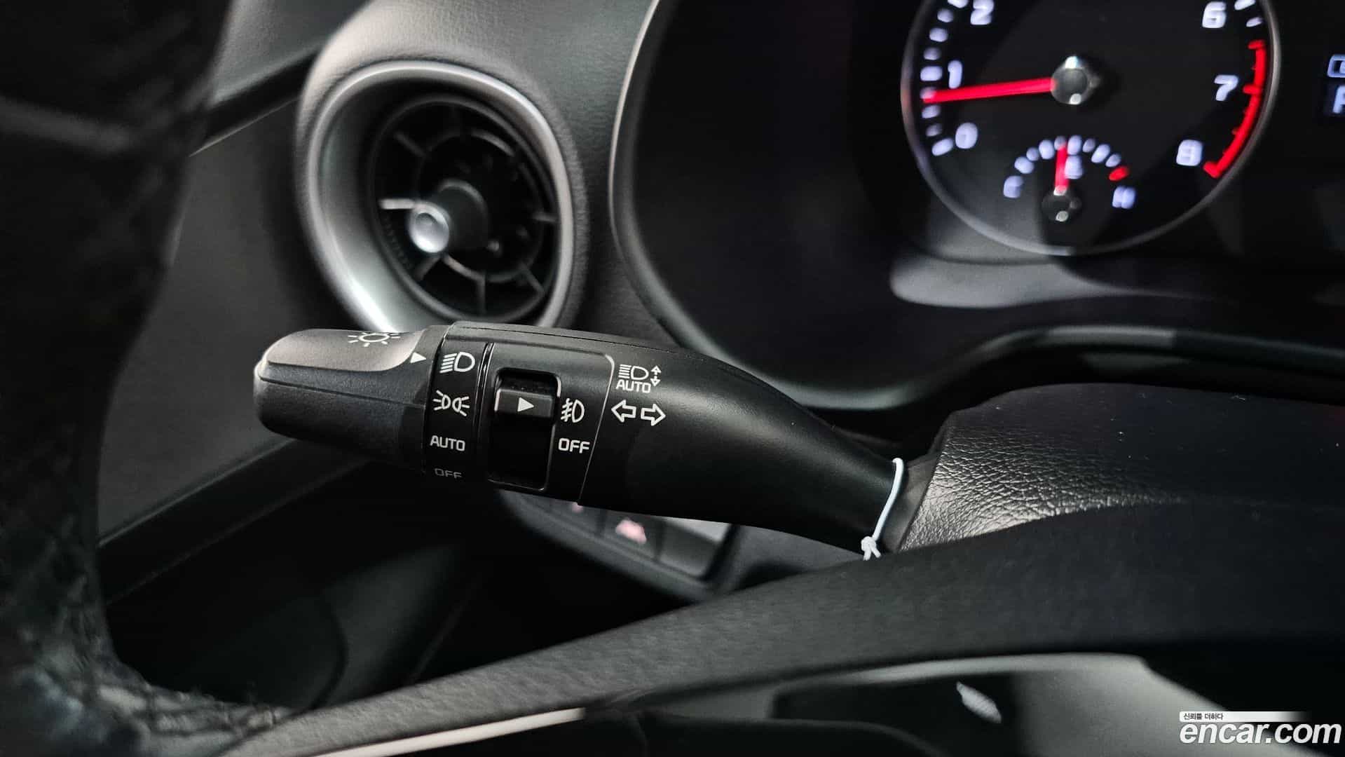 K3 Kia 2020.0-OPTION-046