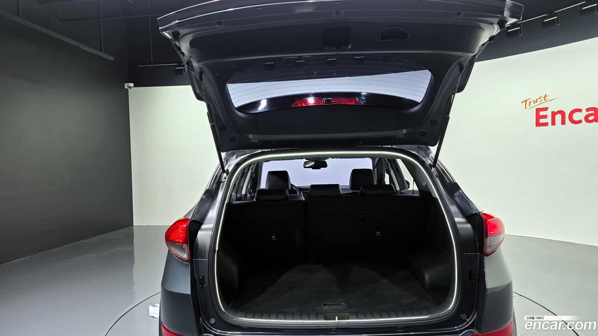 Tucson Hyundai 2015.6-OPTION-044