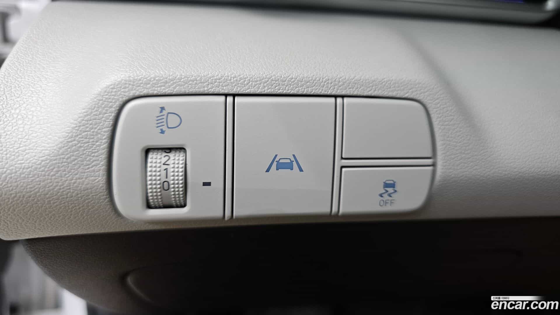 AVANTE Hyundai 2020.11-OPTION-018