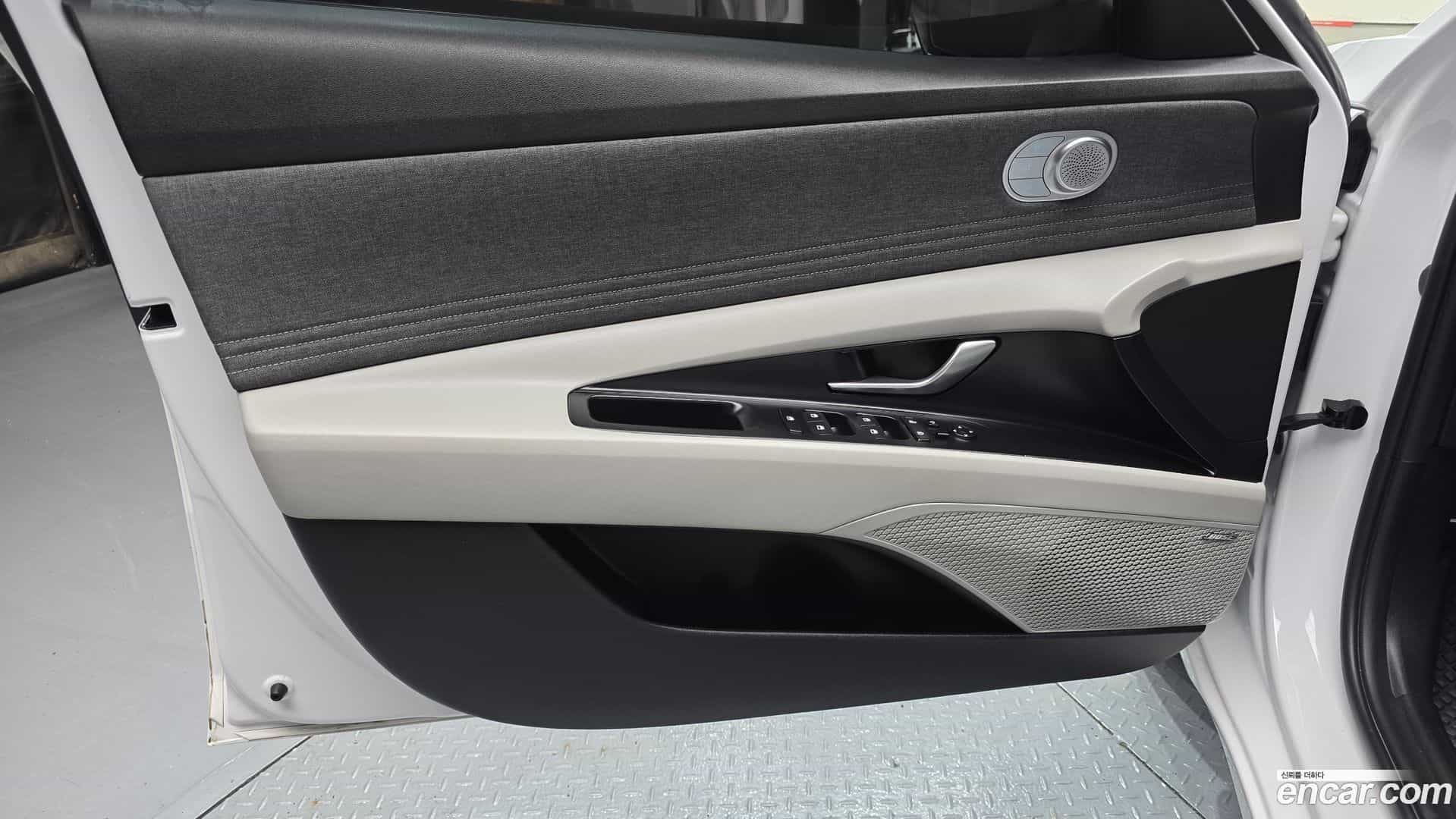 AVANTE Hyundai 2020.11-INNER-035