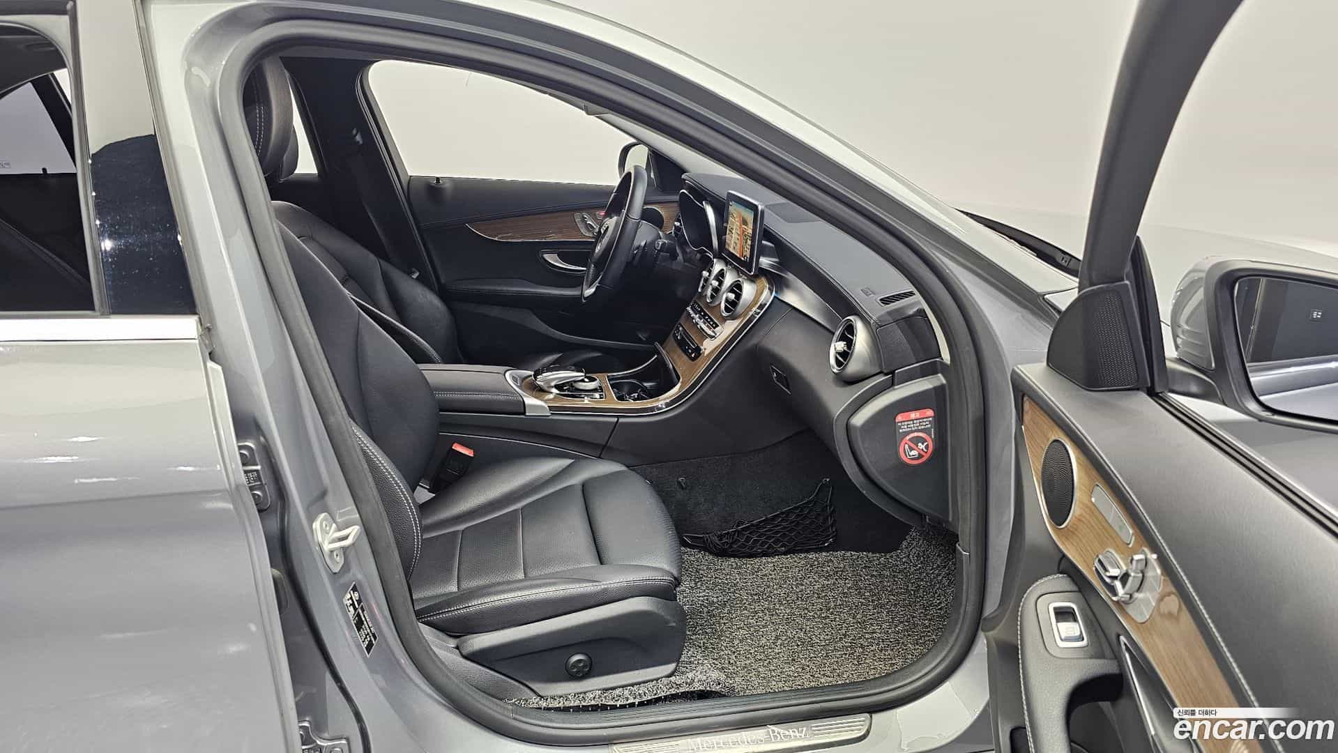 C-Class Mercedes-Benz 2016.4-OPTION-015