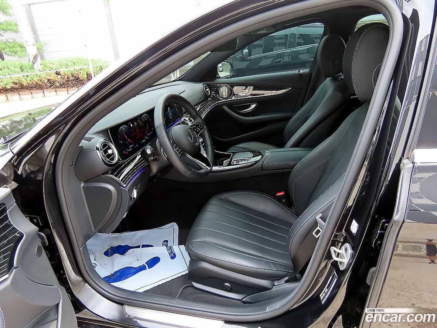 E-Class Mercedes-Benz 2022.11-OUTER-005