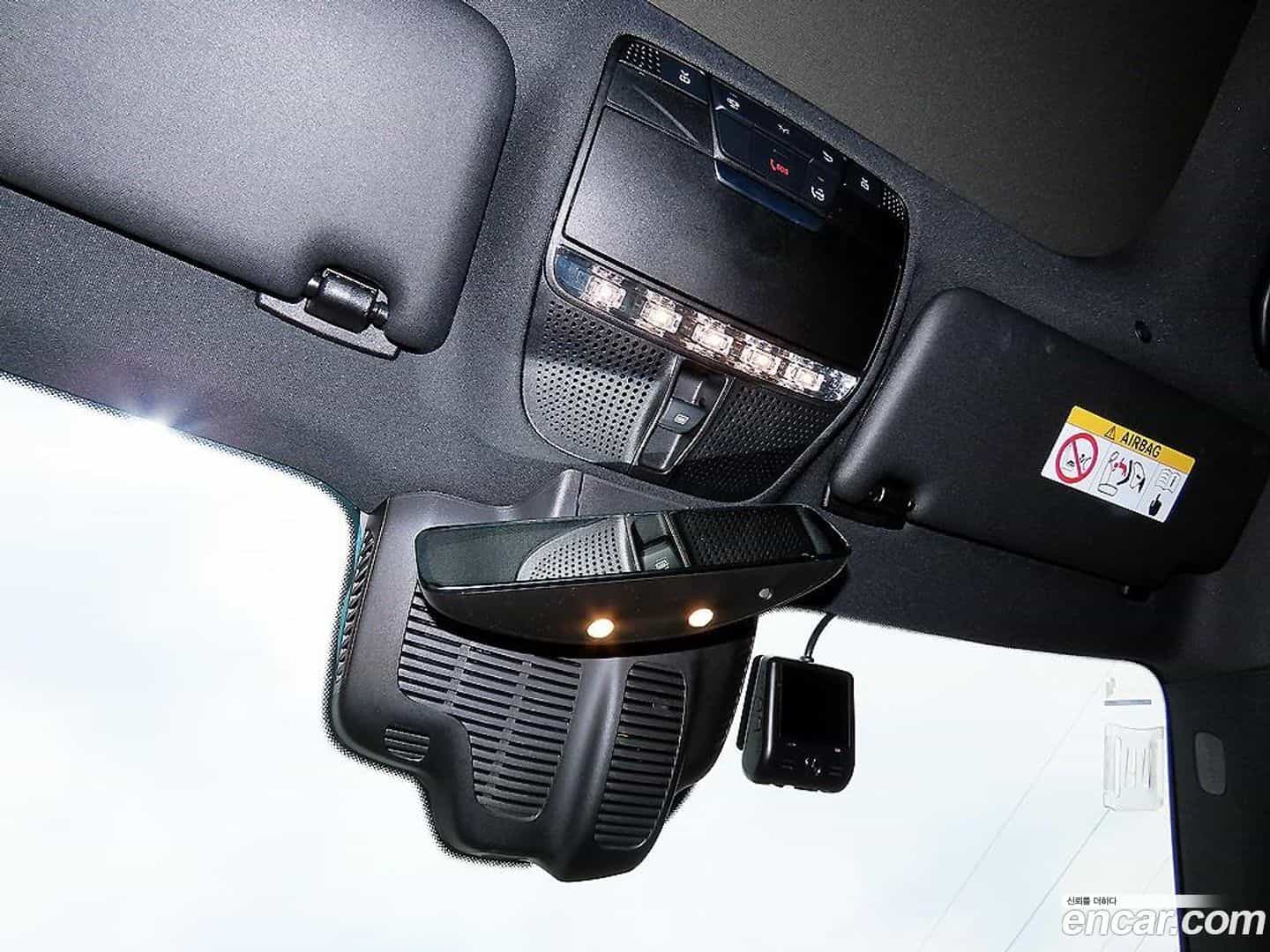 E-Class Mercedes-Benz 2022.11-OPTION-019