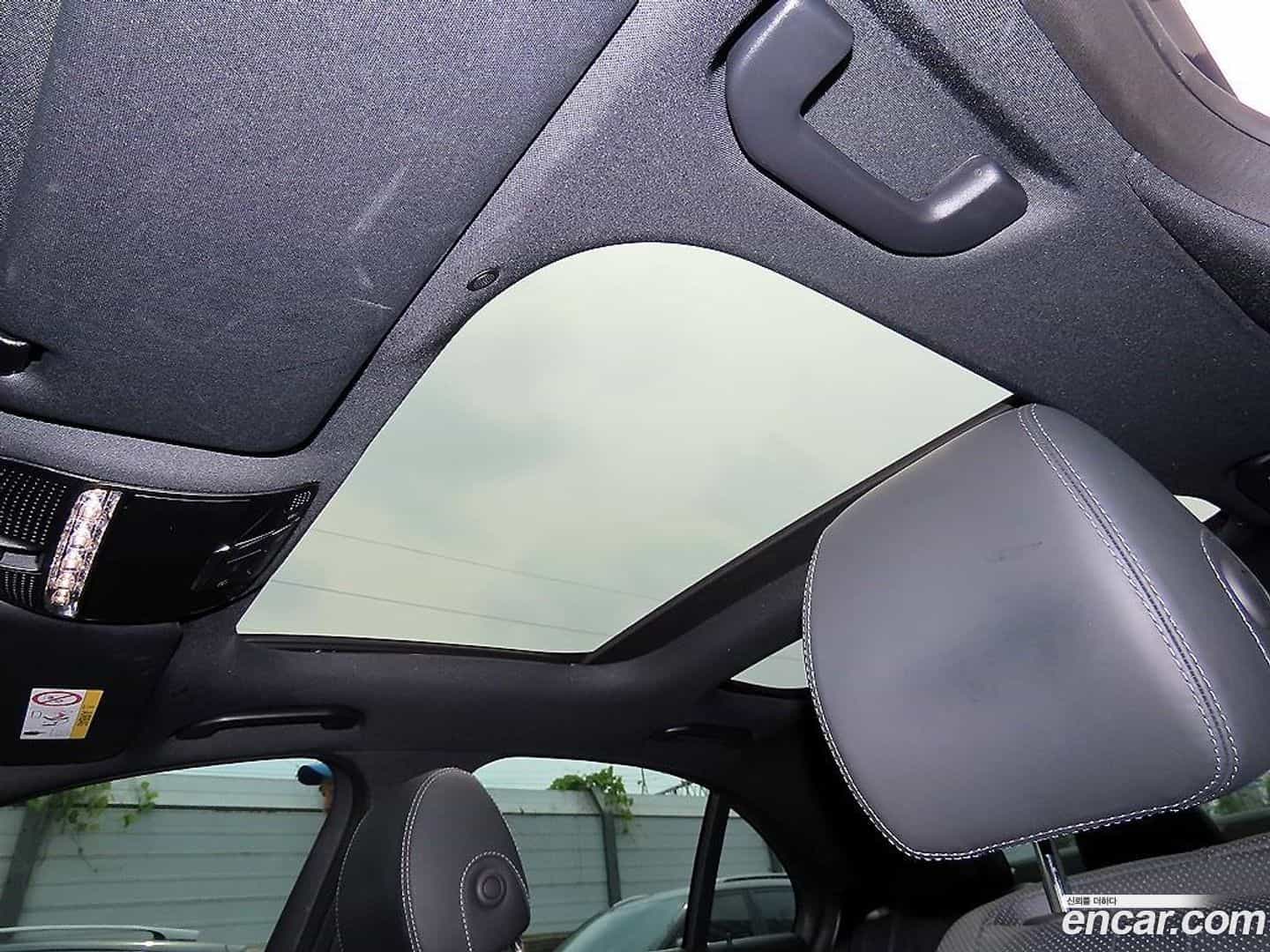 E-Class Mercedes-Benz 2022.11-OPTION-020