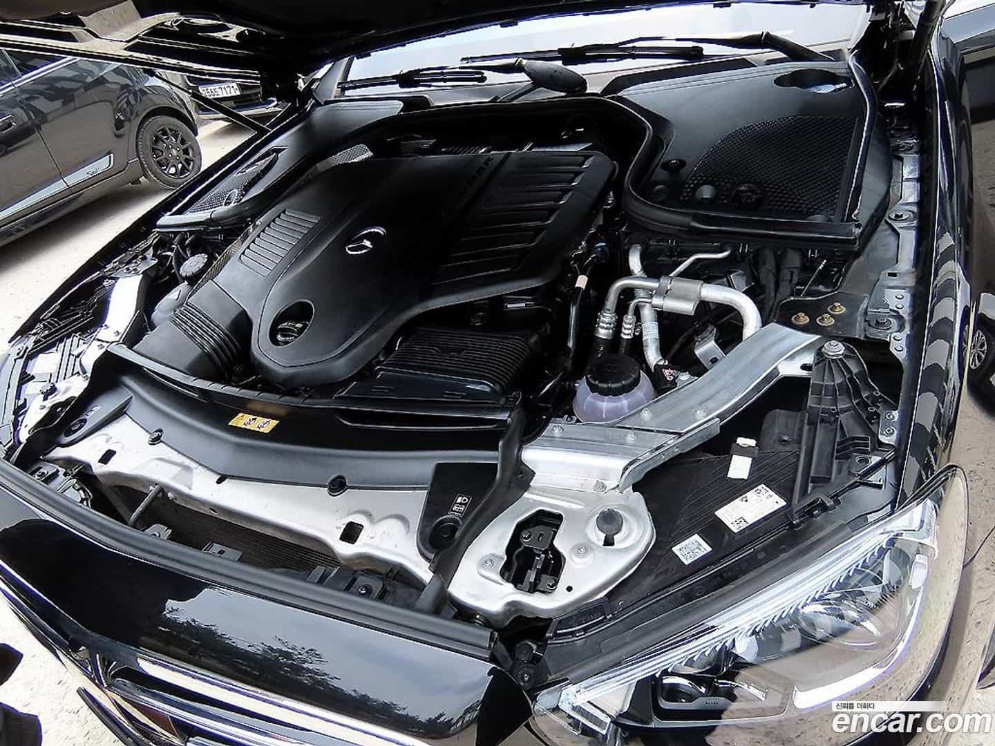 E-Class Mercedes-Benz 2022.11-OPTION-023