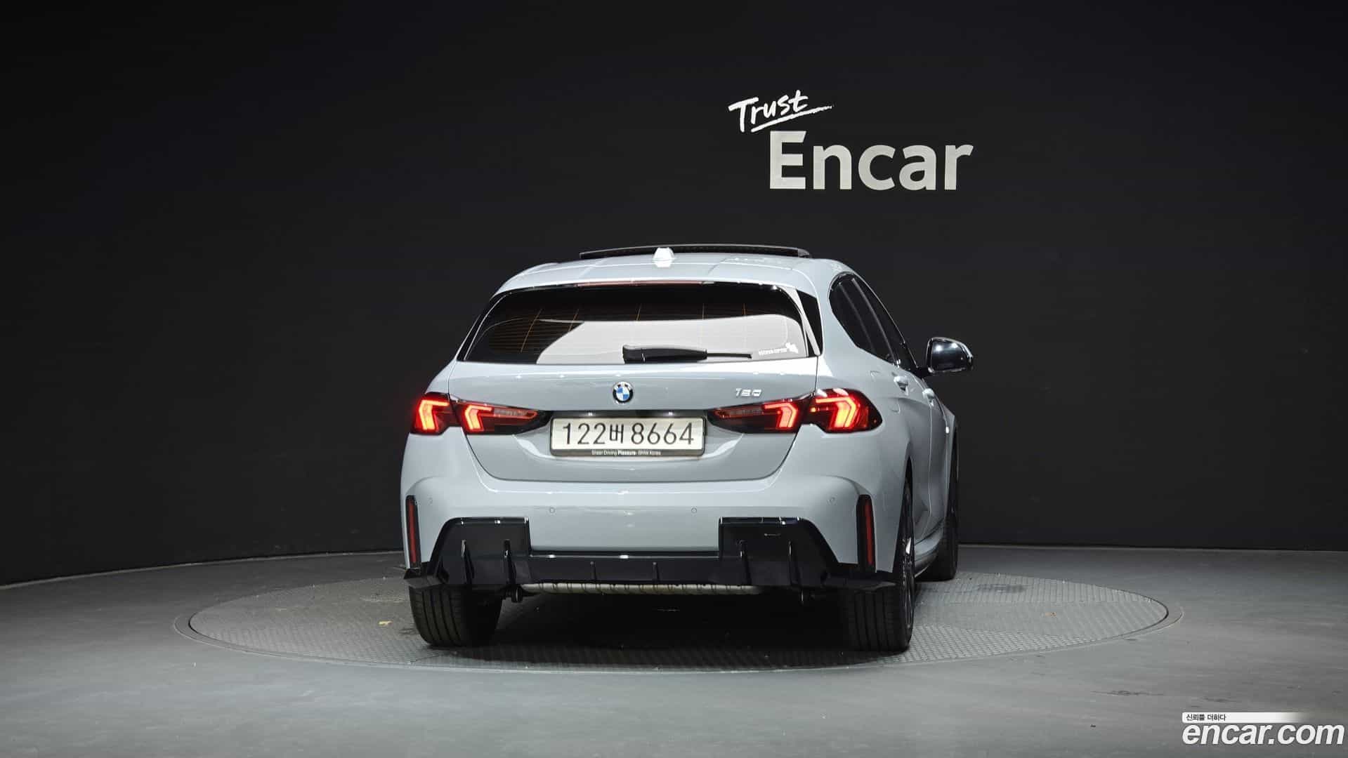 1-Series BMW 2025.6-OUTER-004