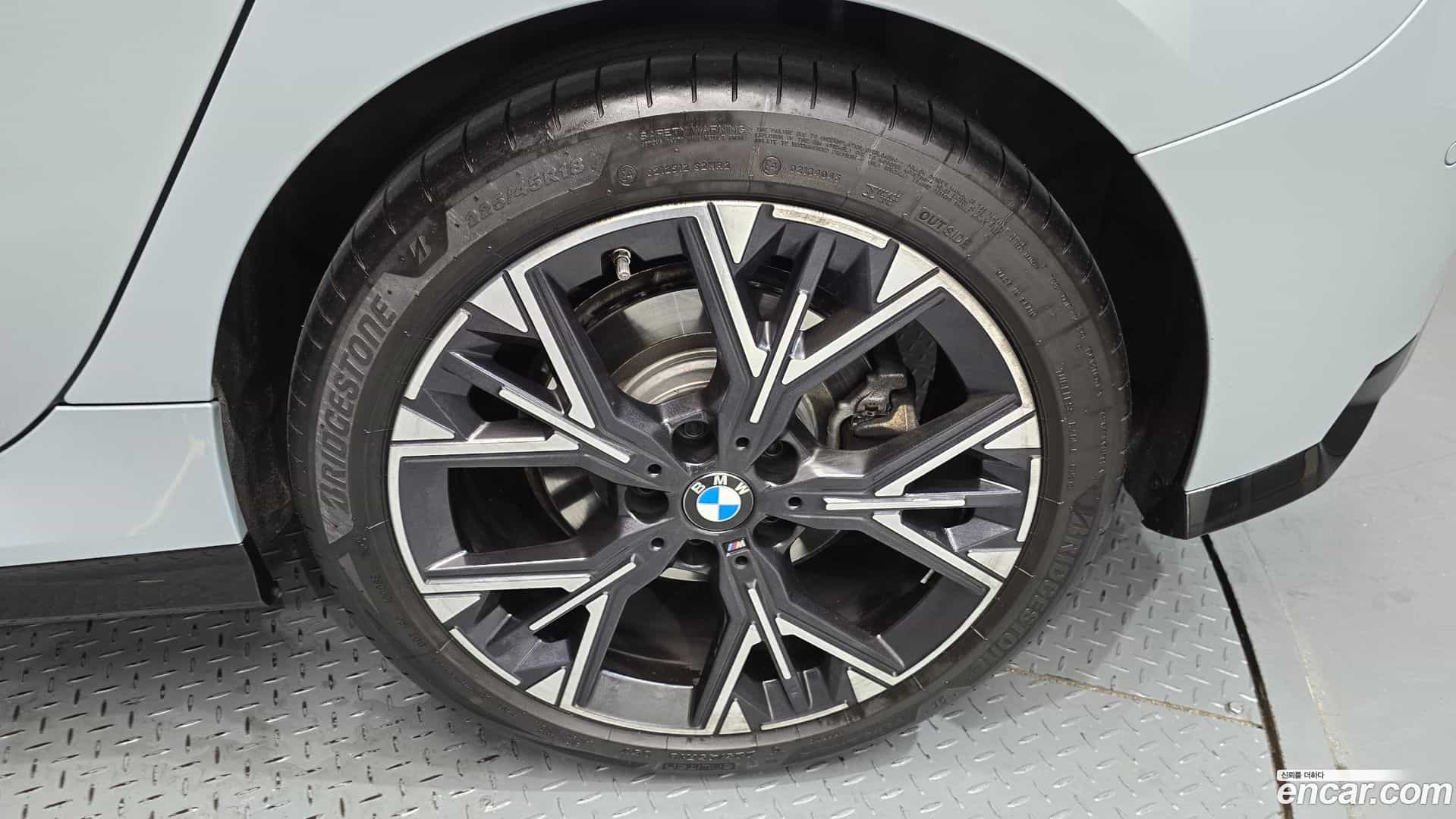 1-Series BMW 2025.6-OUTER-031
