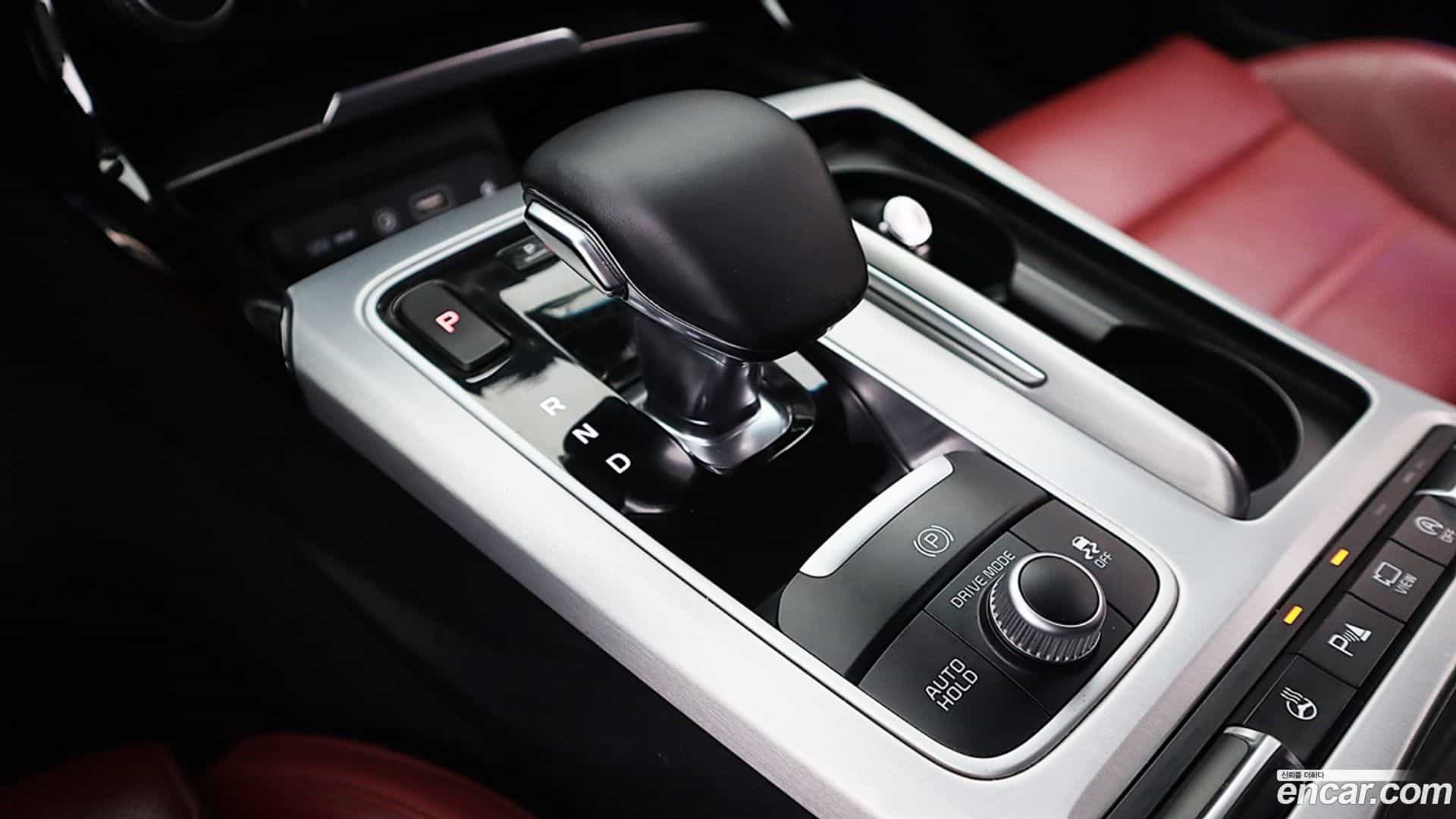 Stinger Kia 2020.6-OPTION-017