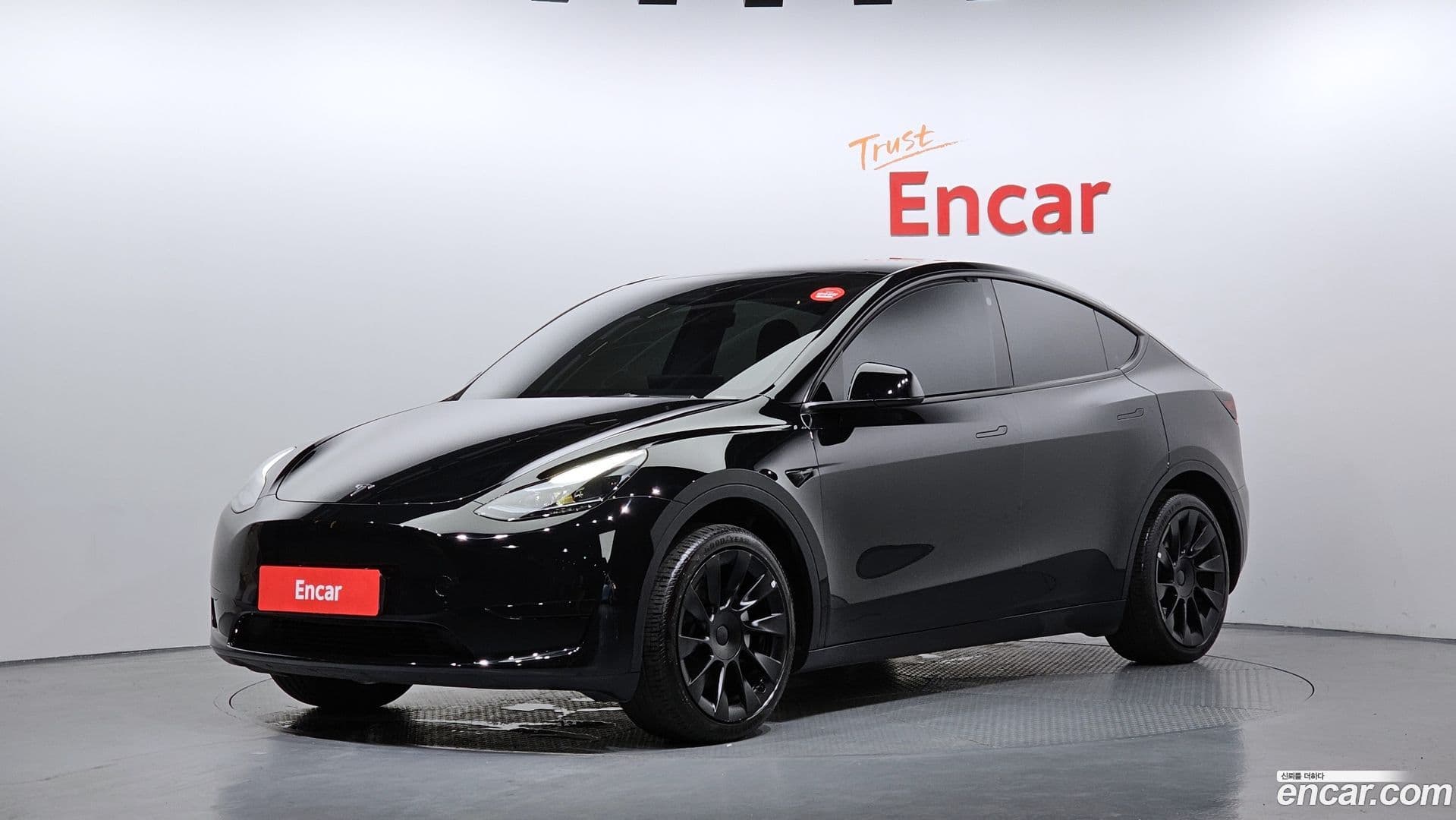 Main__Slider__Photo:Model Y Tesla 2023.9-0