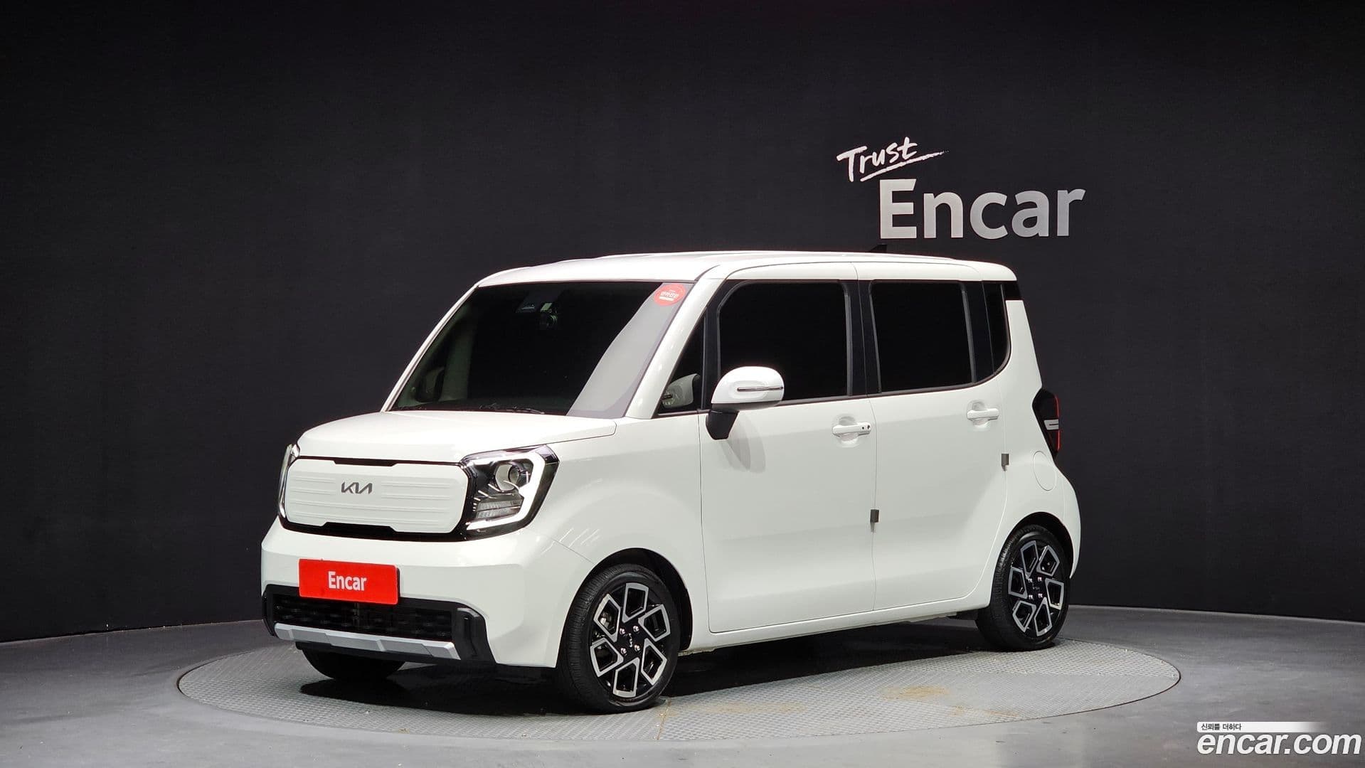 Main__Slider__Photo:RAY Kia 2025.10-0