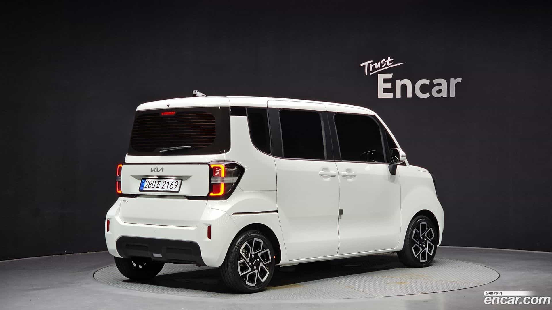 RAY Kia 2025.10-OUTER-002