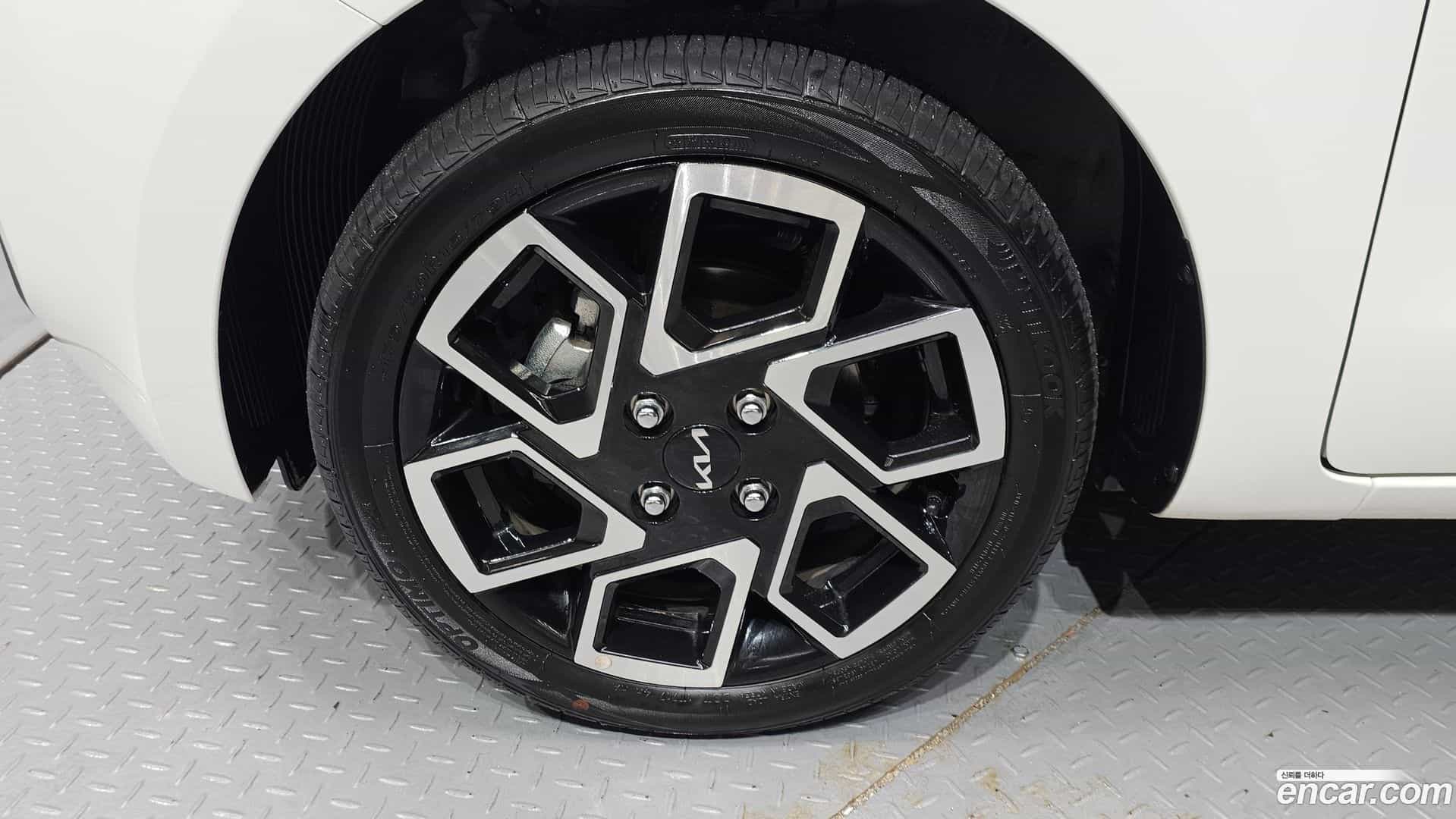 RAY Kia 2025.10-OUTER-005