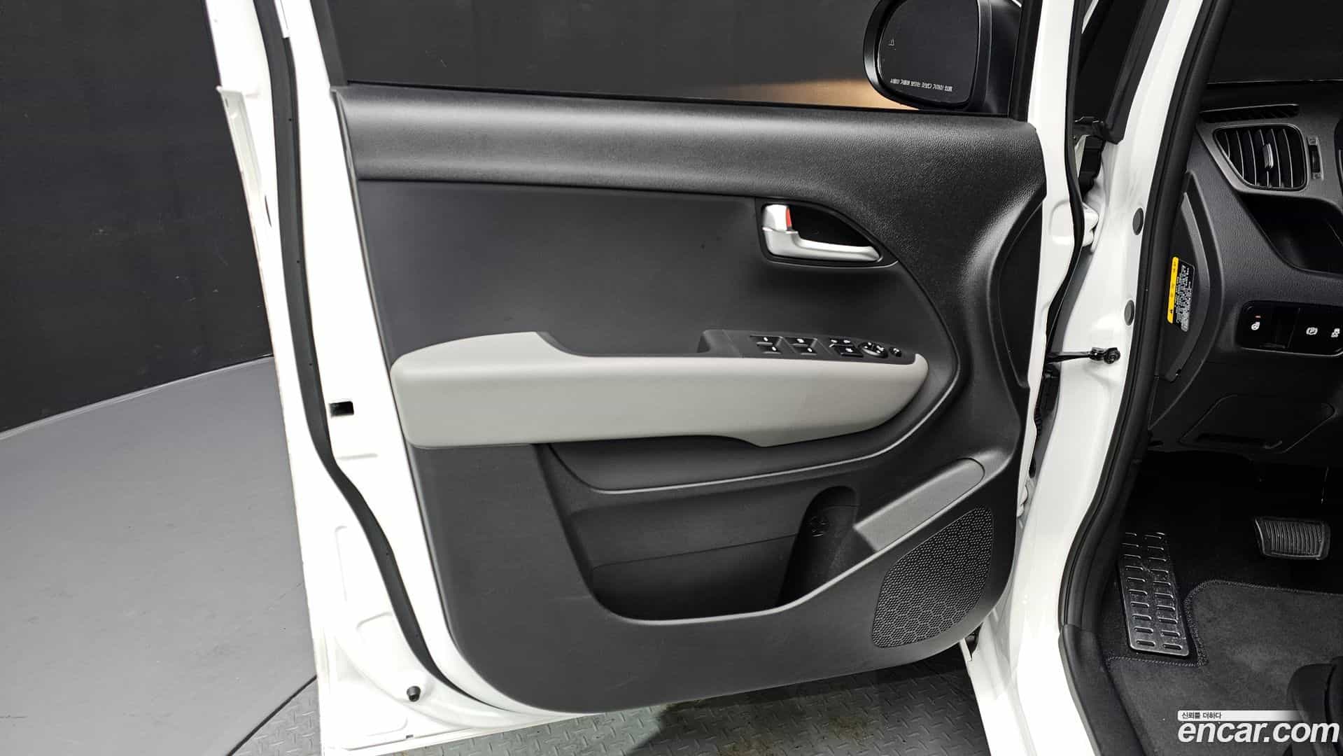 RAY Kia 2025.10-INNER-034