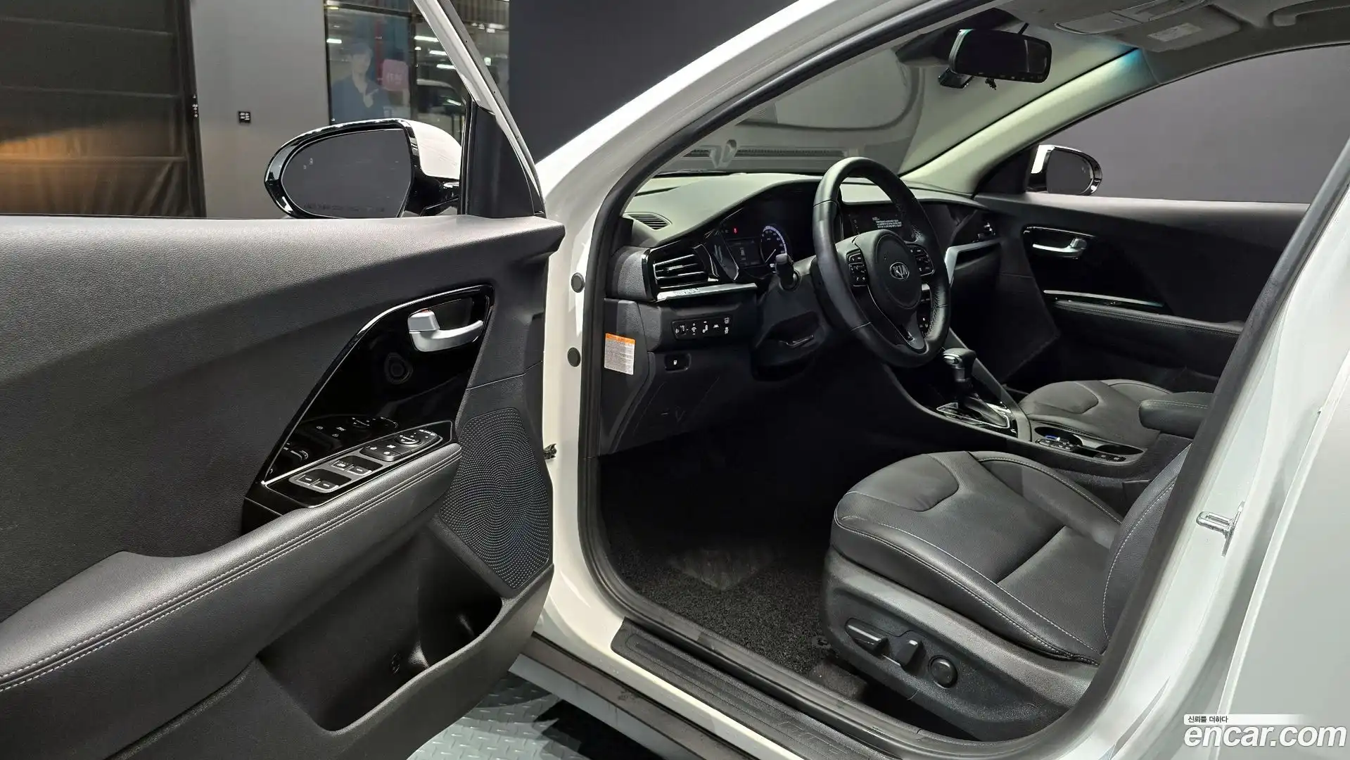 Niro Kia 2021.4-INNER-010
