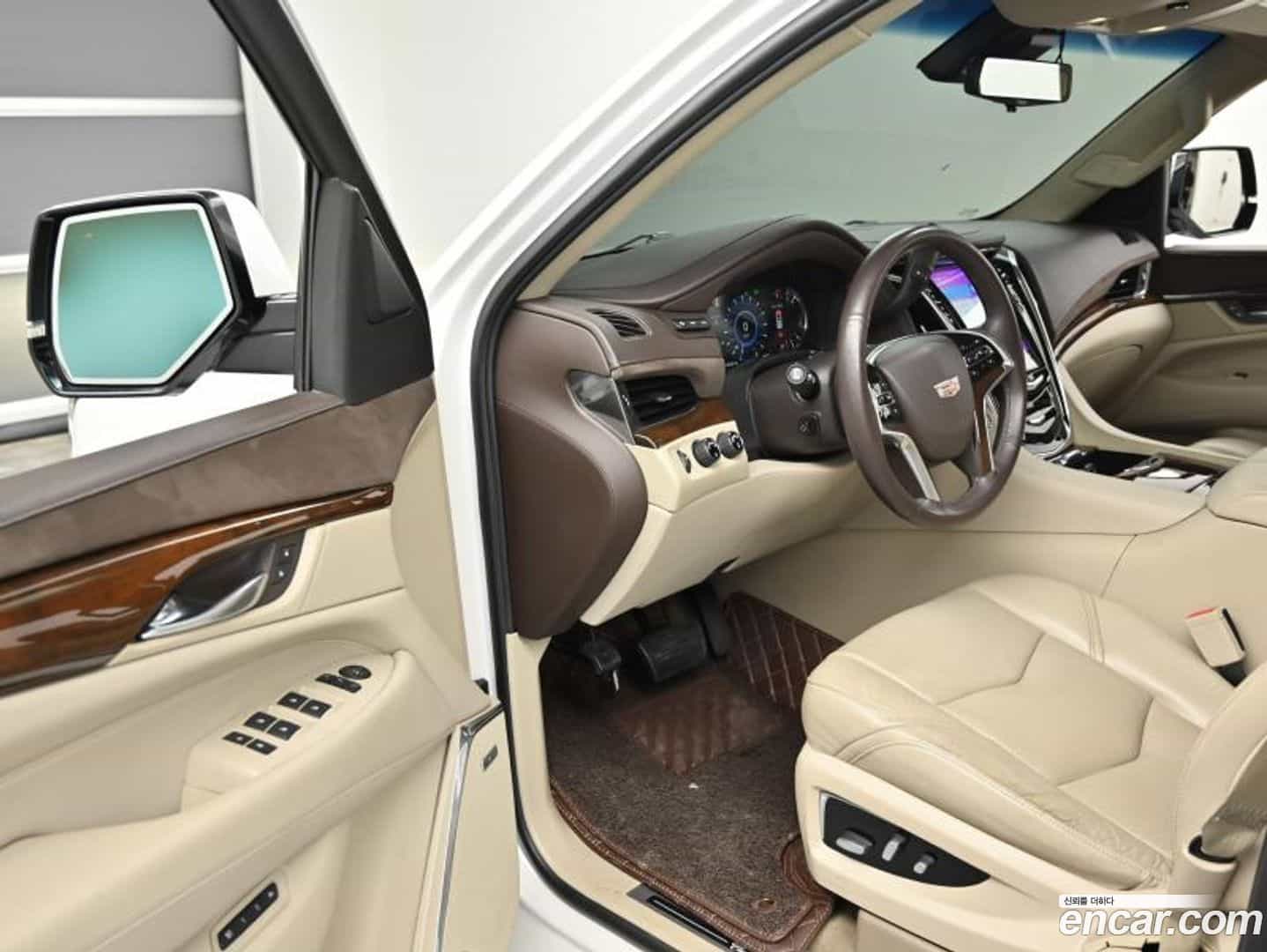 Escalade Cadillac 2017.5-OPTION-015