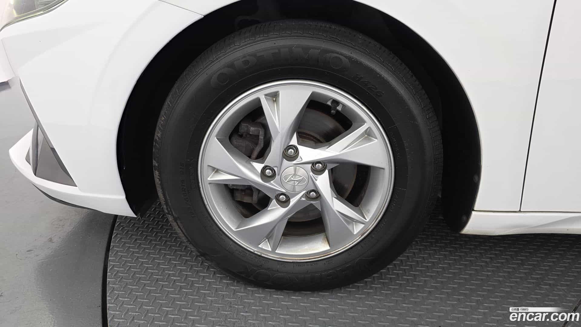 AVANTE Hyundai 2020.7-OUTER-005
