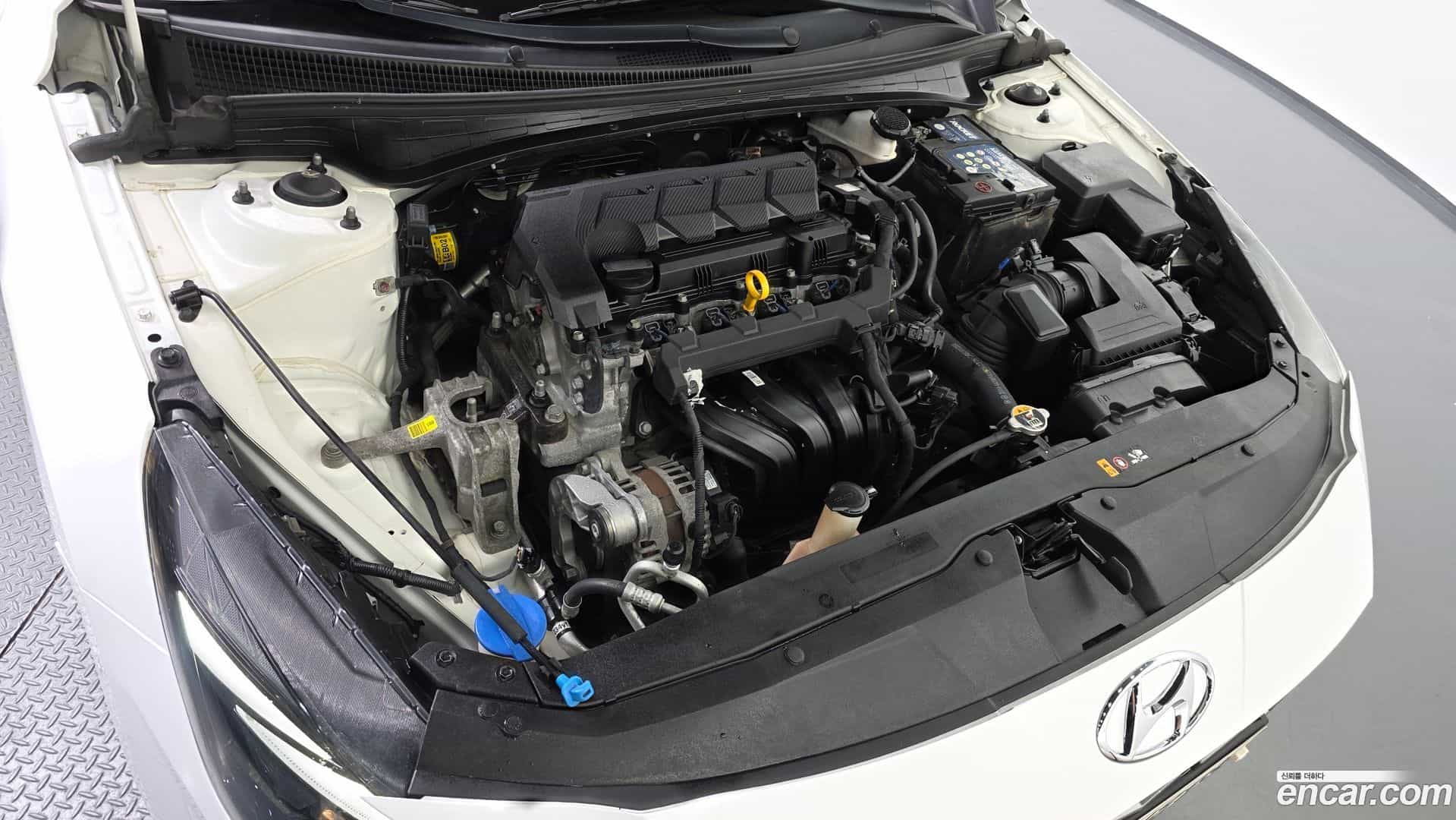 AVANTE Hyundai 2020.7-OUTER-006