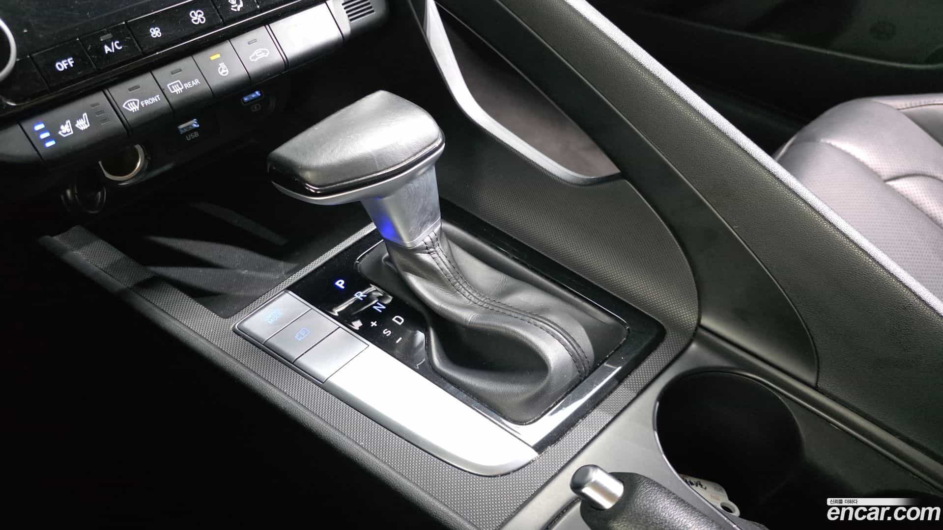 AVANTE Hyundai 2020.7-INNER-009