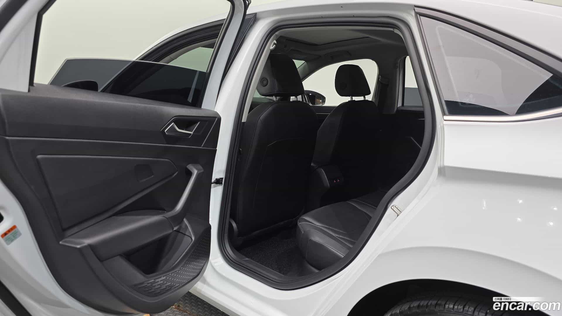 Jetta Volkswagen 2021.11-OPTION-021