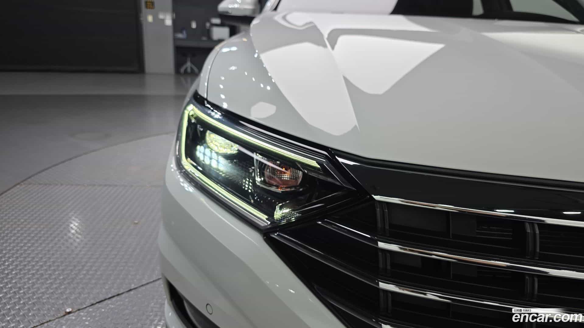 Jetta Volkswagen 2021.11-OUTER-032