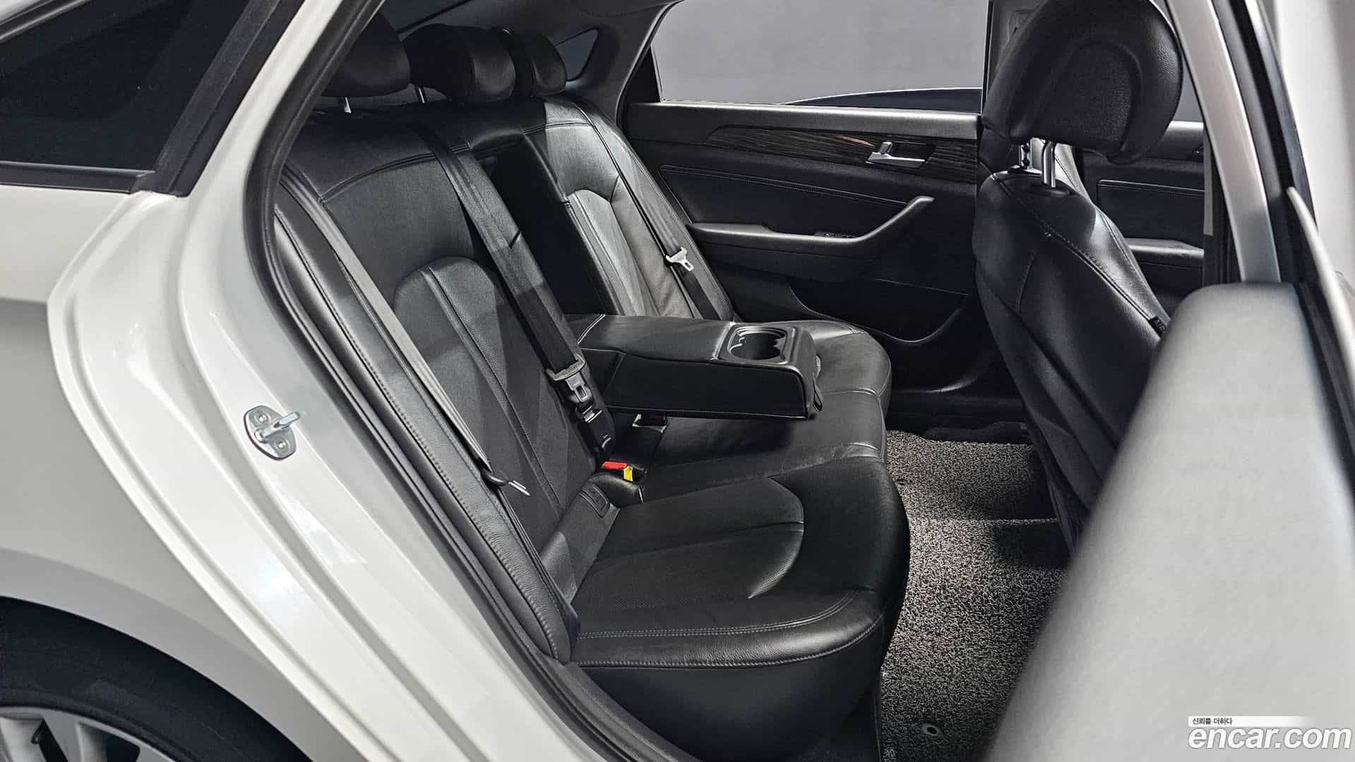 Sonata Hyundai 2017.2-OPTION-015