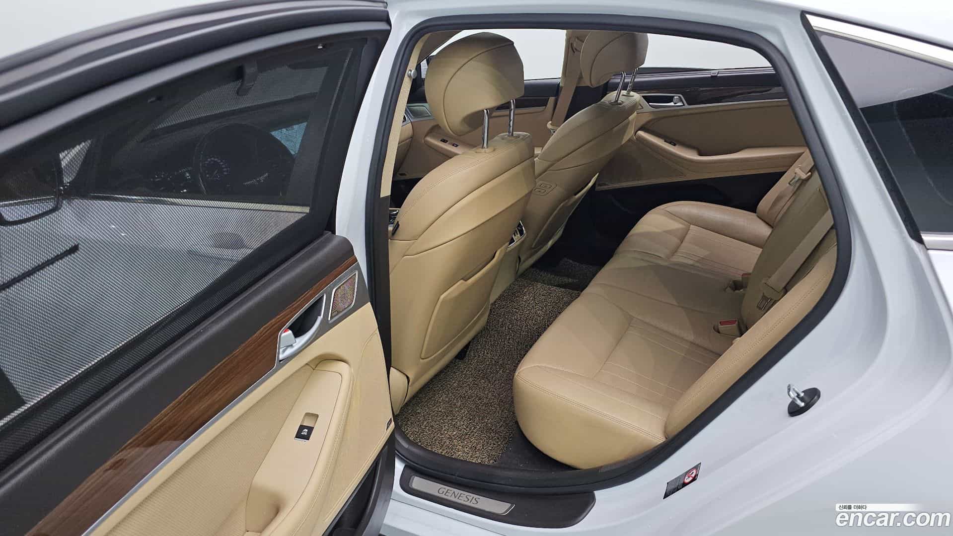 G80 Genesis 2017.1-OPTION-023