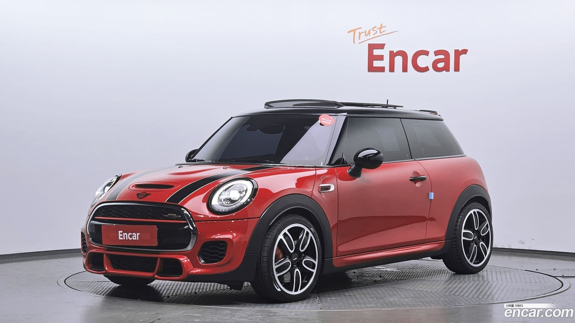 Main__Slider__Photo:Cooper Mini 2015.5-0