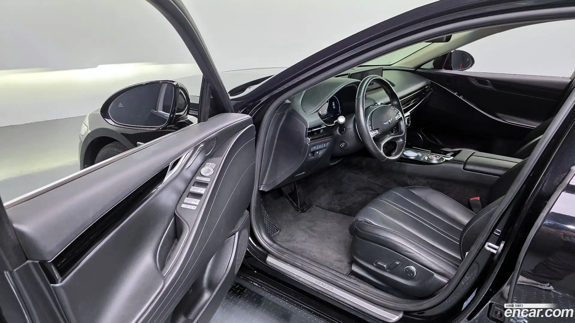 G80 Genesis 2022.4-INNER-010