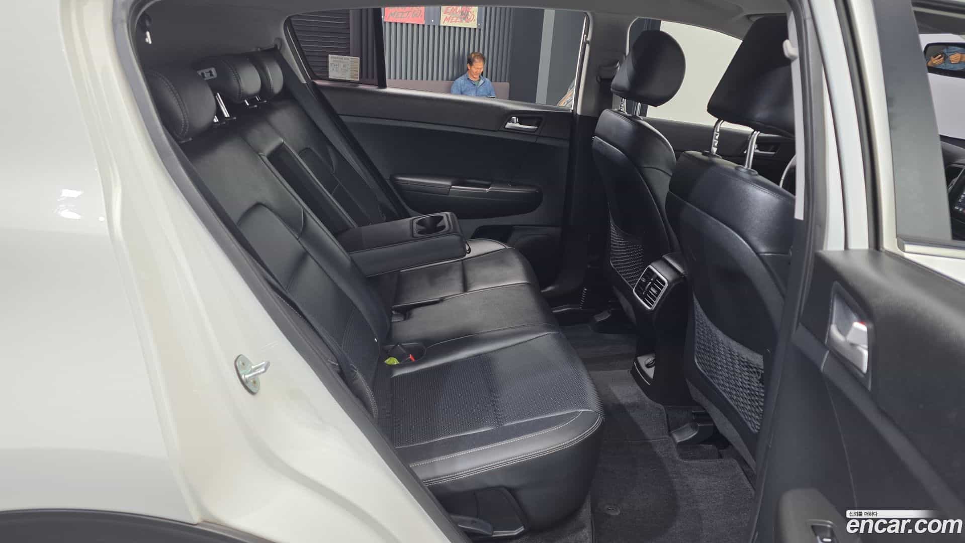 Sportage Kia 2016.9-OPTION-016