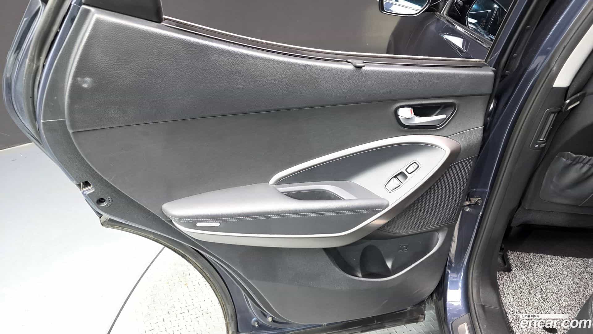 Santafe Hyundai 2016.11-INNER-035
