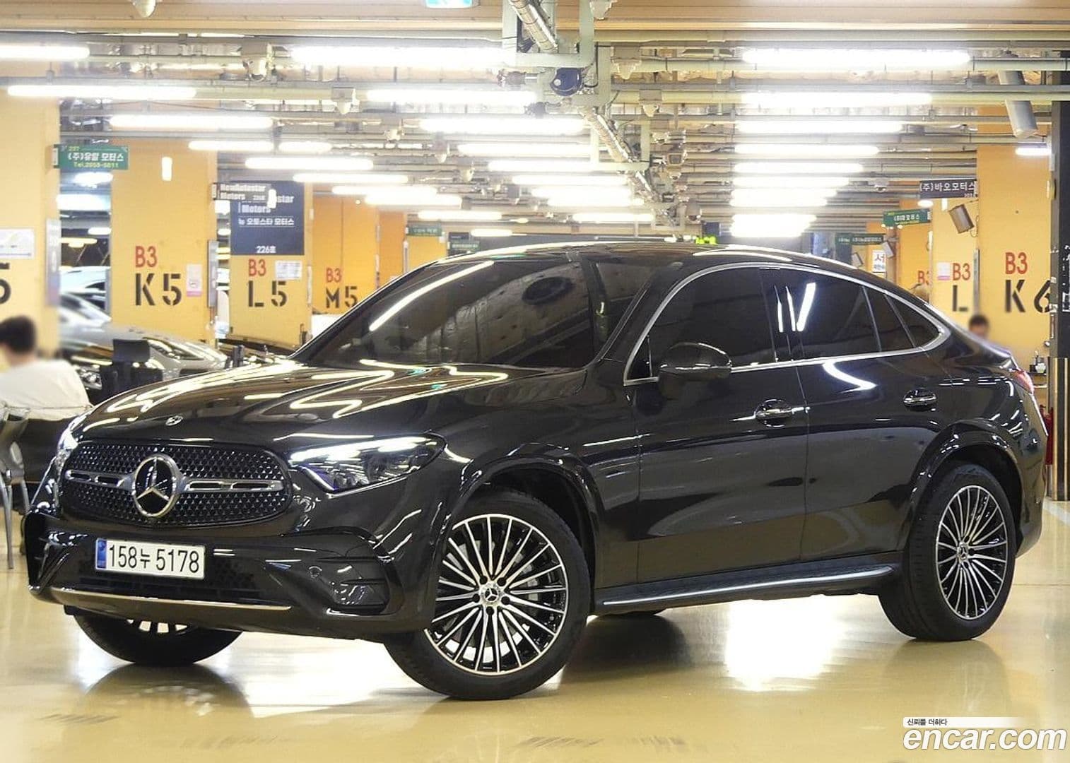 Main__Slider__Photo:GLC-Class Mercedes-Benz 2024.4-0