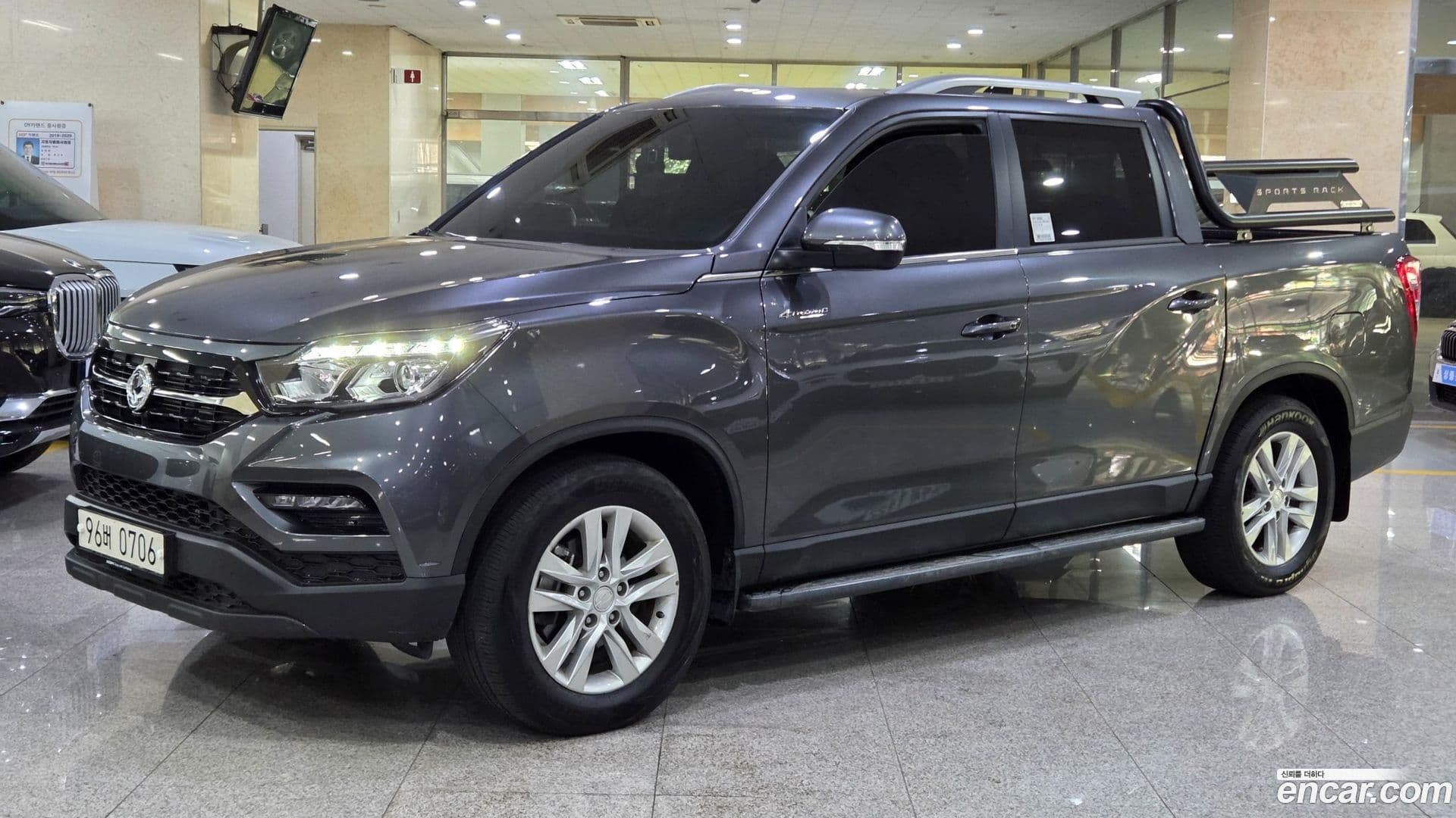 Main__Slider__Photo:Rexton KG Mobility 2020.4-0