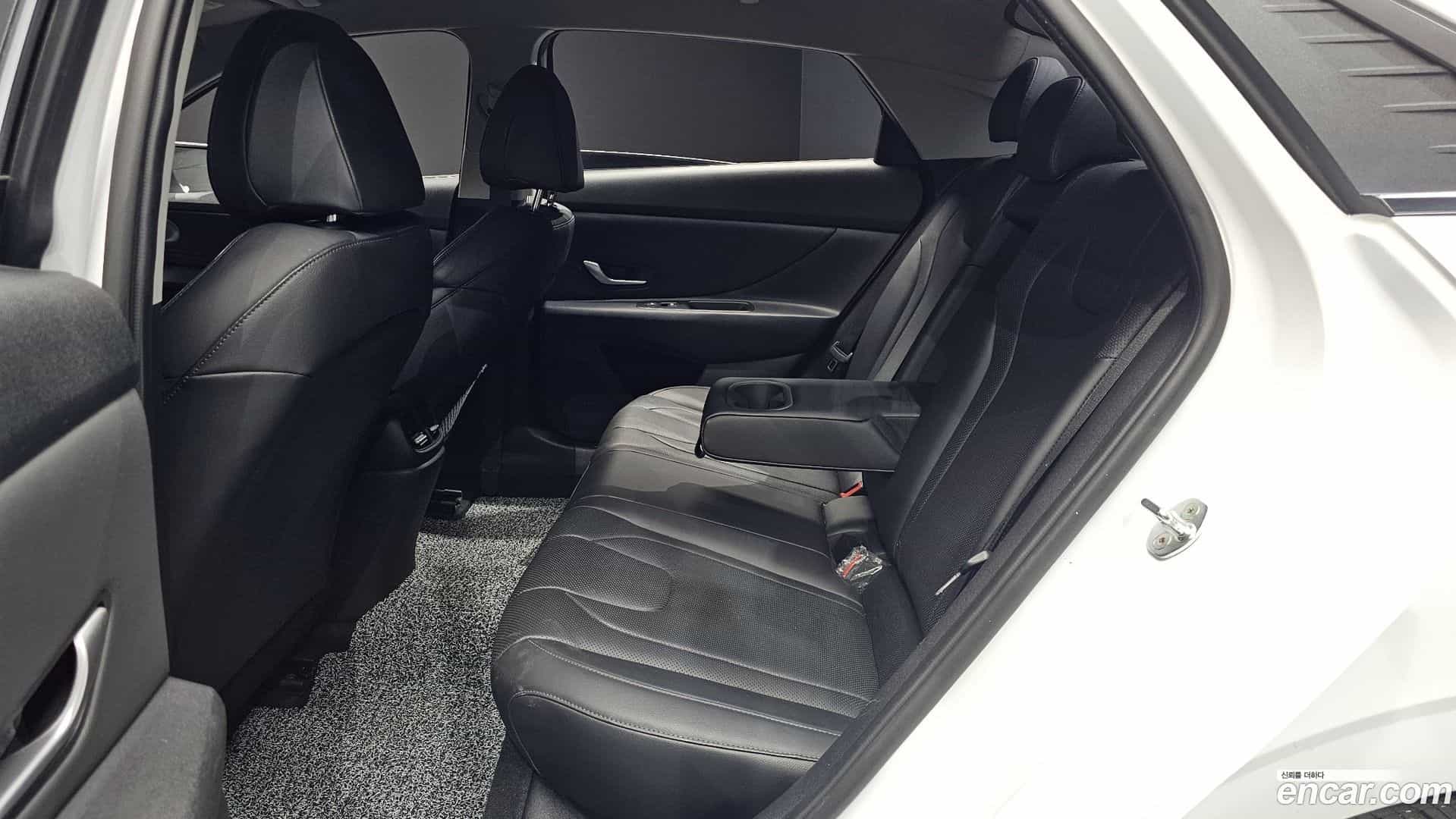 AVANTE Hyundai 2020.8-OPTION-016