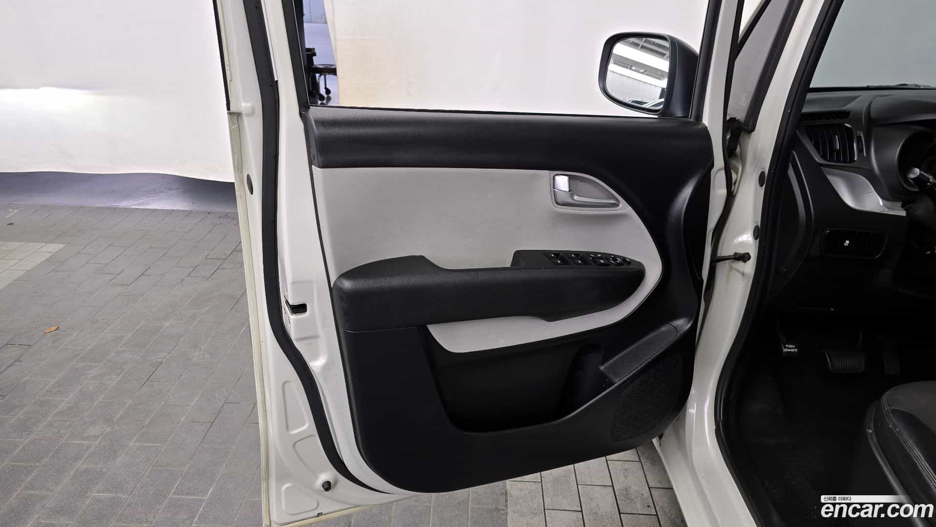 RAY Kia 2017.11-INNER-034