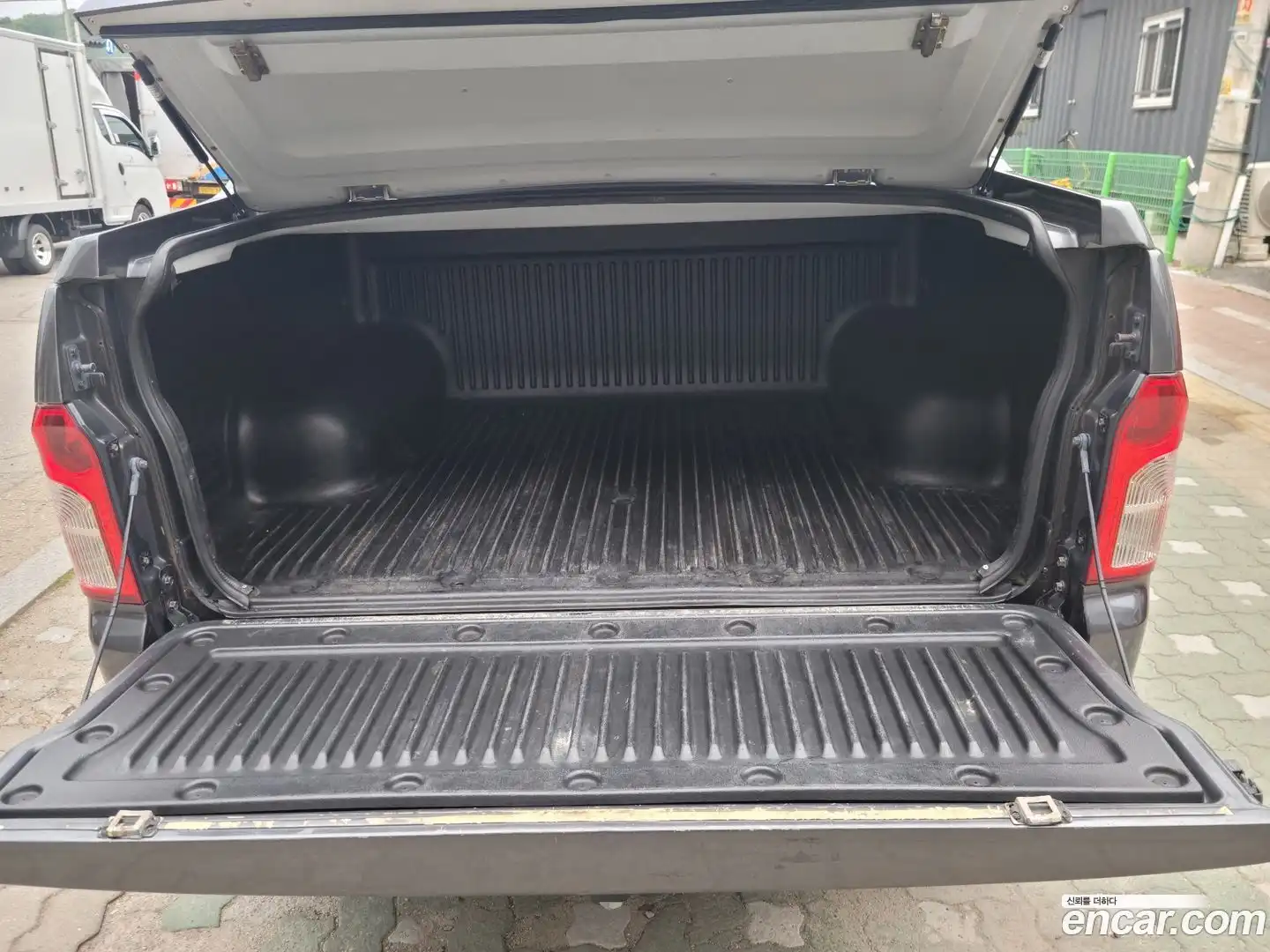 KORANDO KG Mobility 2017.9-OPTION-016
