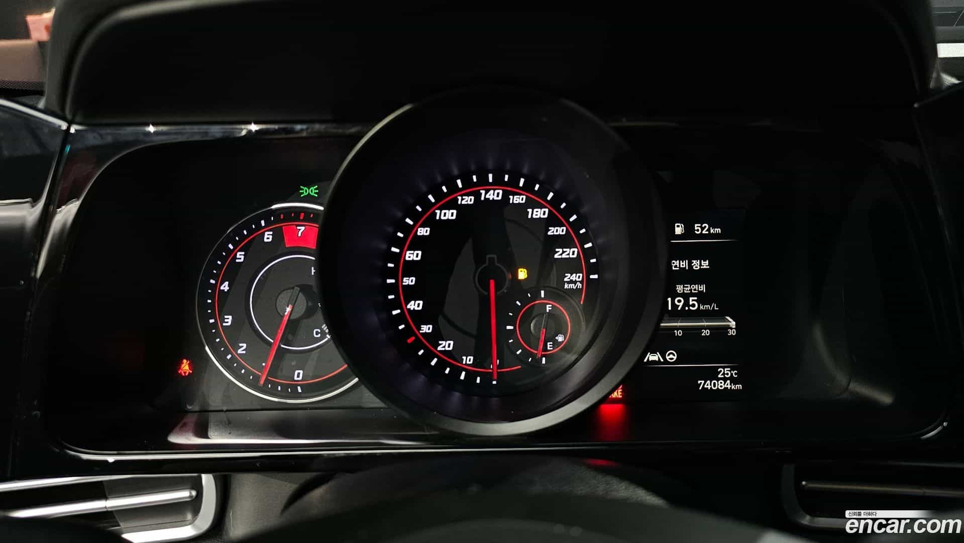 AVANTE Hyundai 2020.4-INNER-008