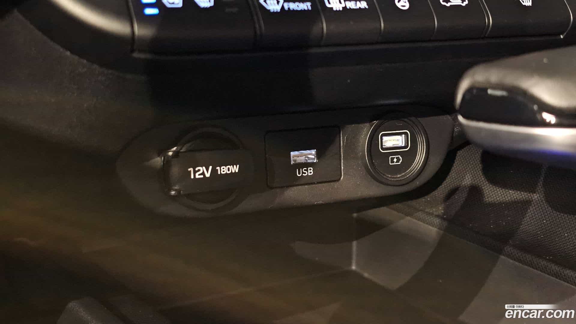 AVANTE Hyundai 2020.4-OPTION-016