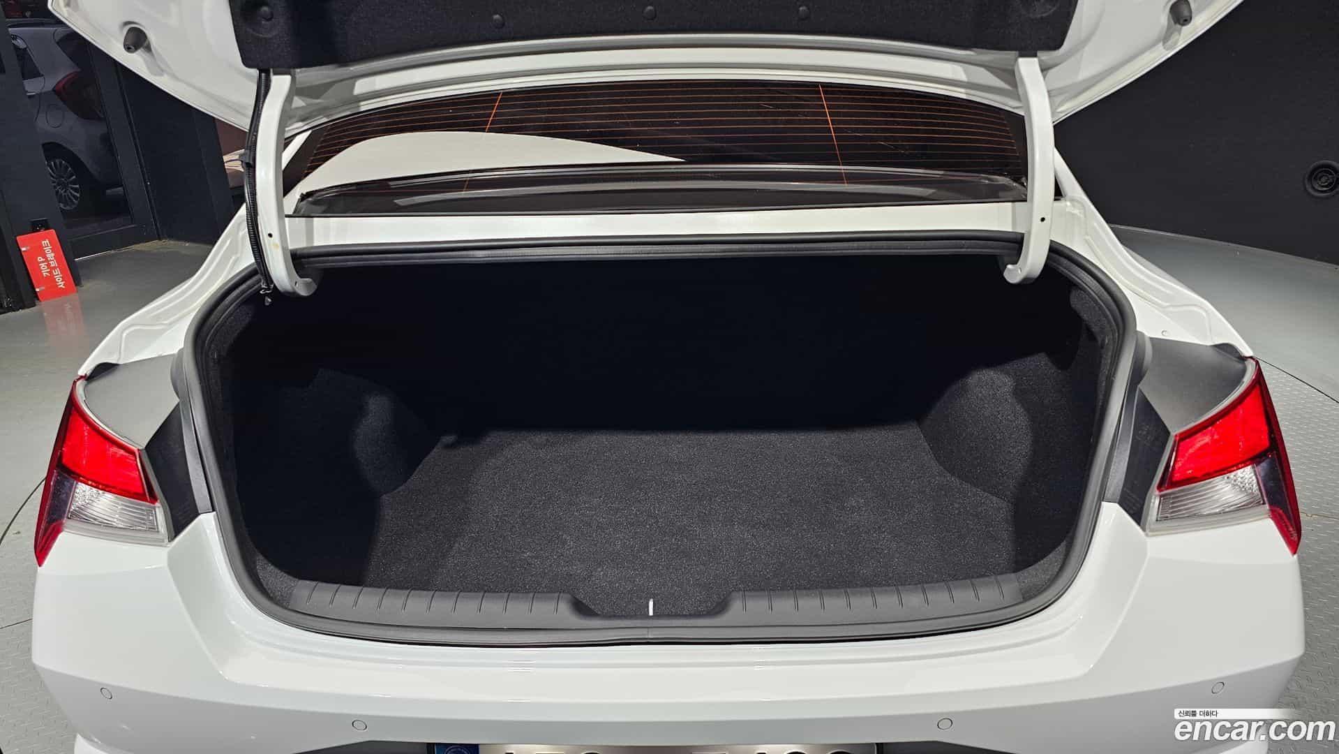 AVANTE Hyundai 2020.4-OPTION-019
