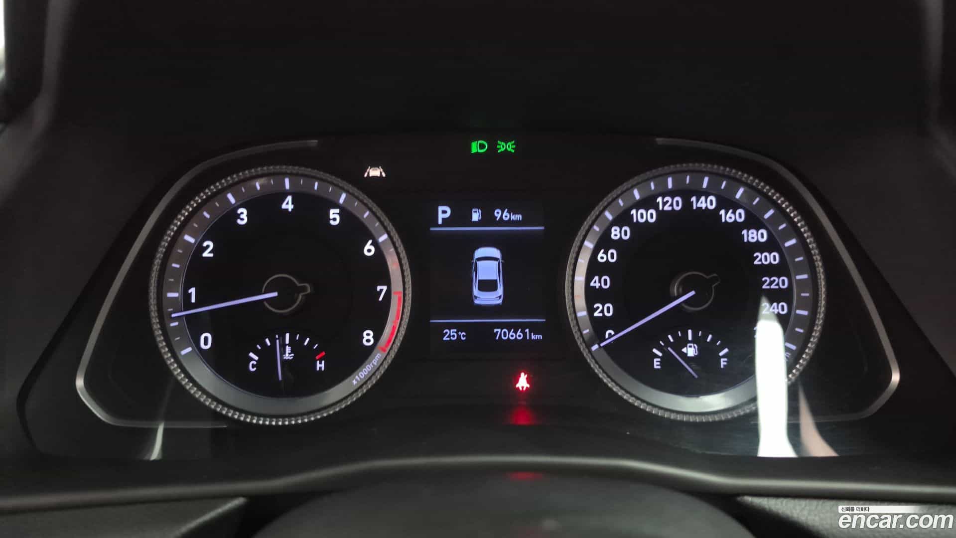 Sonata Hyundai 2019.5-INNER-008
