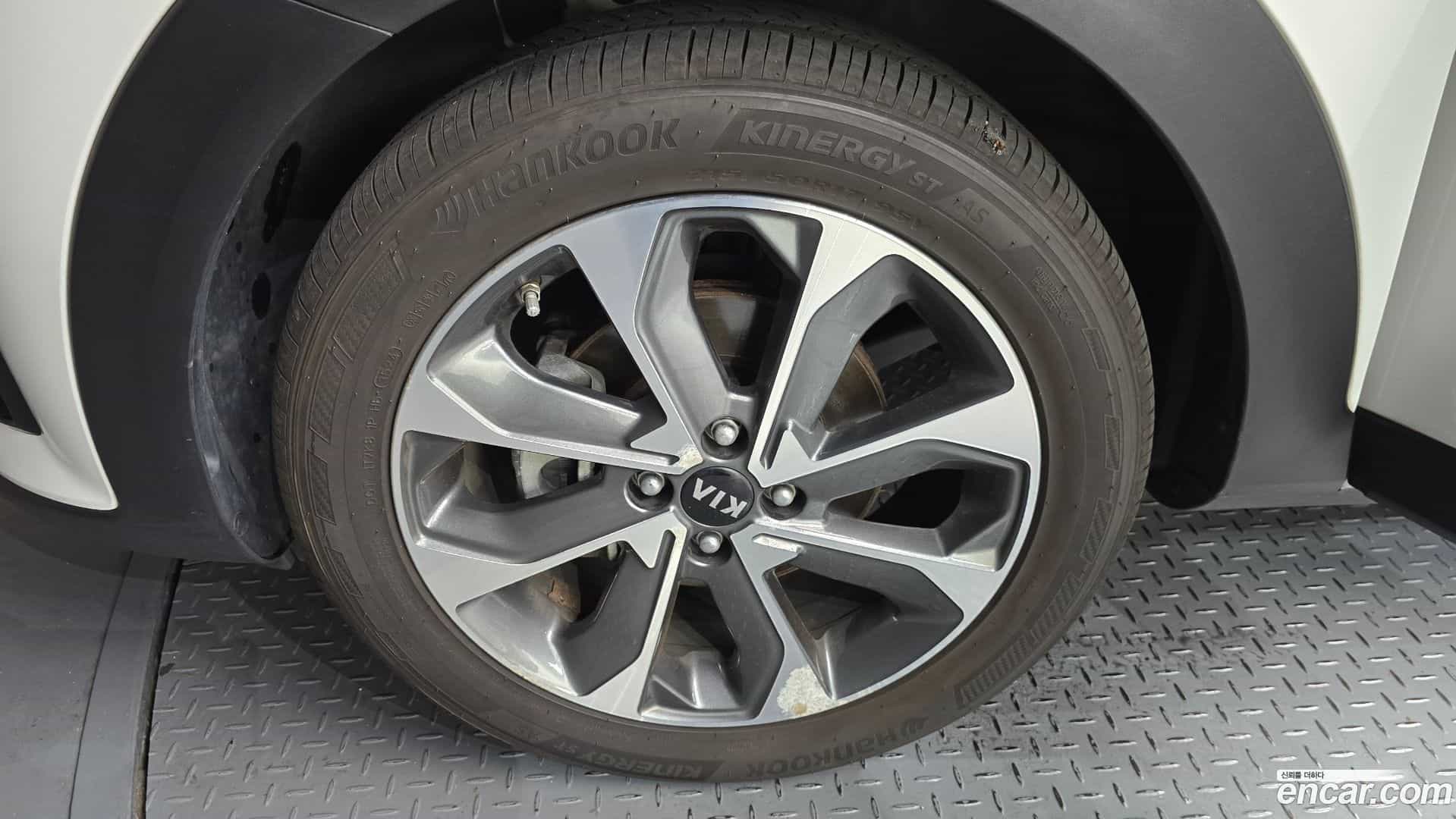 Stonic Kia 2017.8-OUTER-005