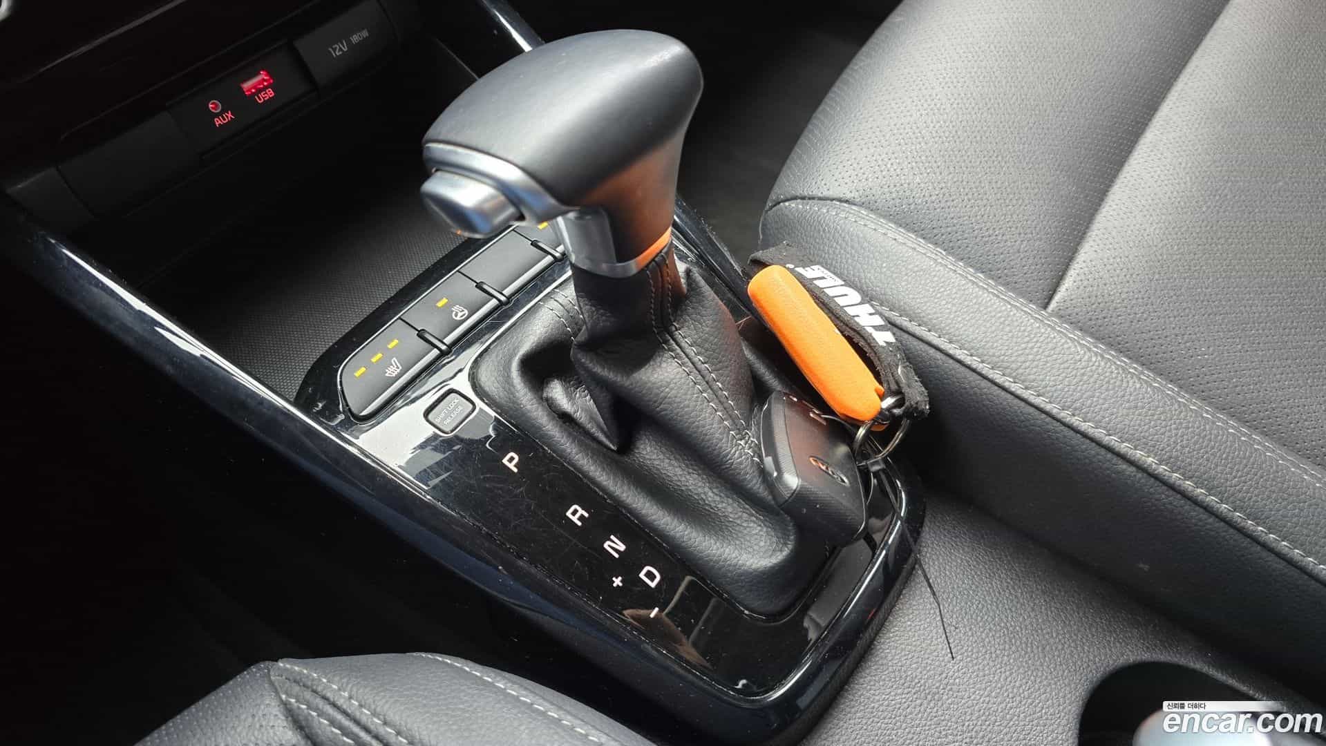 Stonic Kia 2017.8-INNER-009