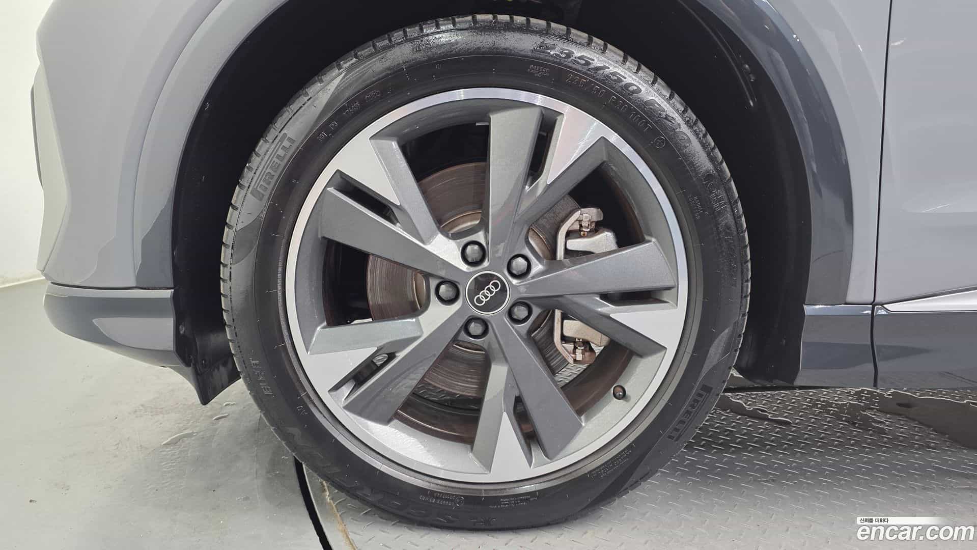 Q4 e-tron Audi 2022.9-OUTER-005