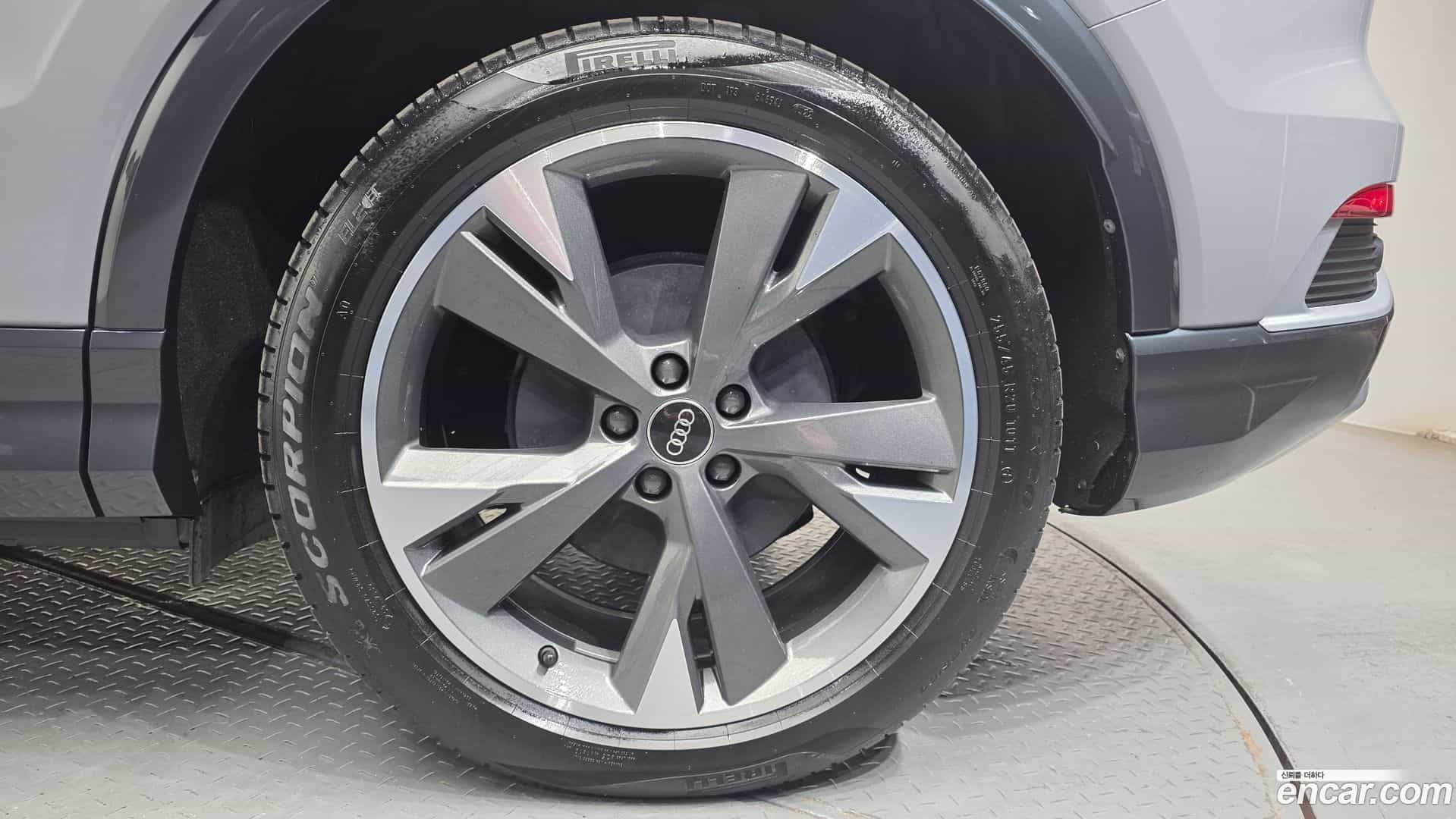 Q4 e-tron Audi 2022.9-OUTER-031